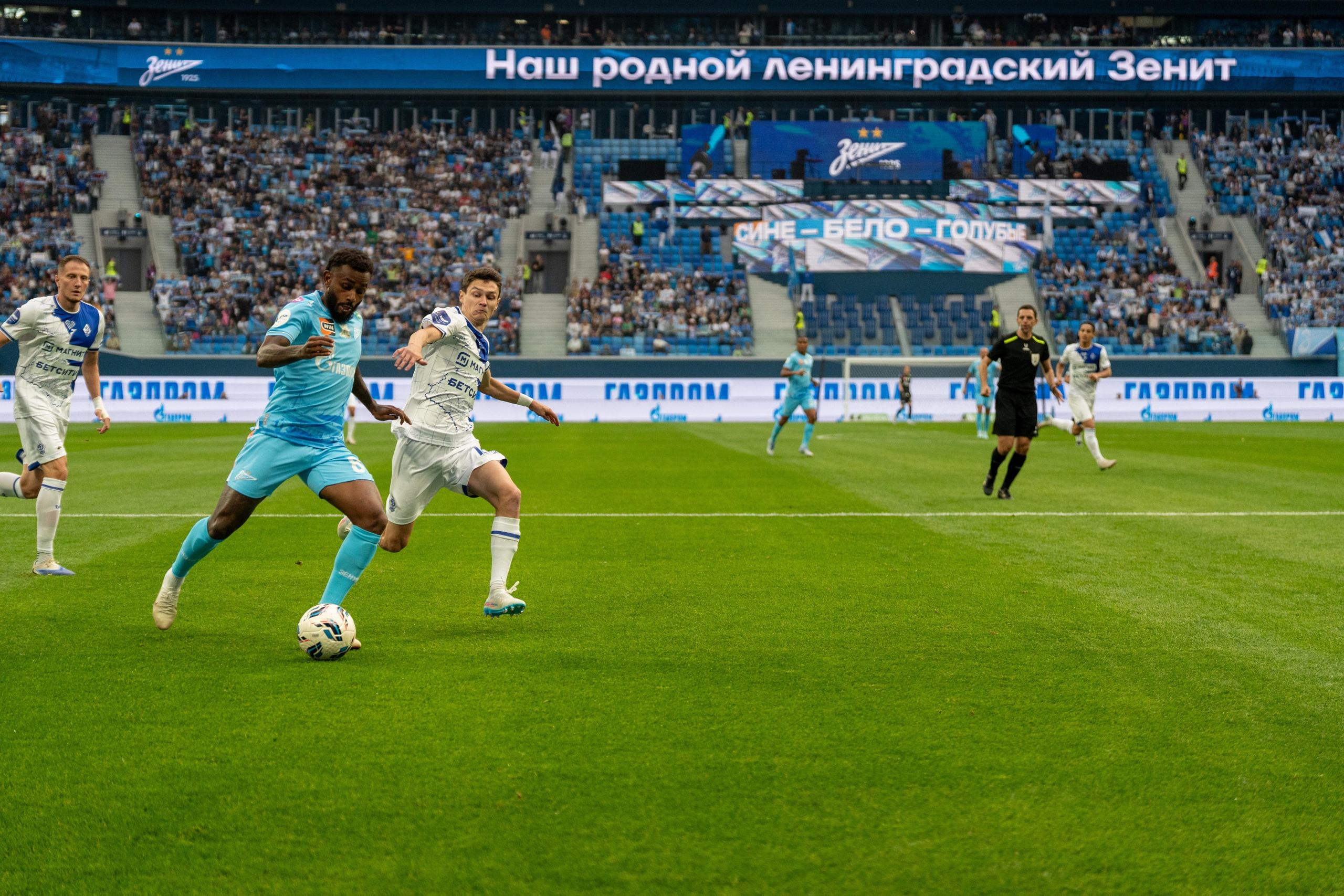 Эмоциональный момент атаки Зенита – спортивный фотограф Санкт-Петербург
