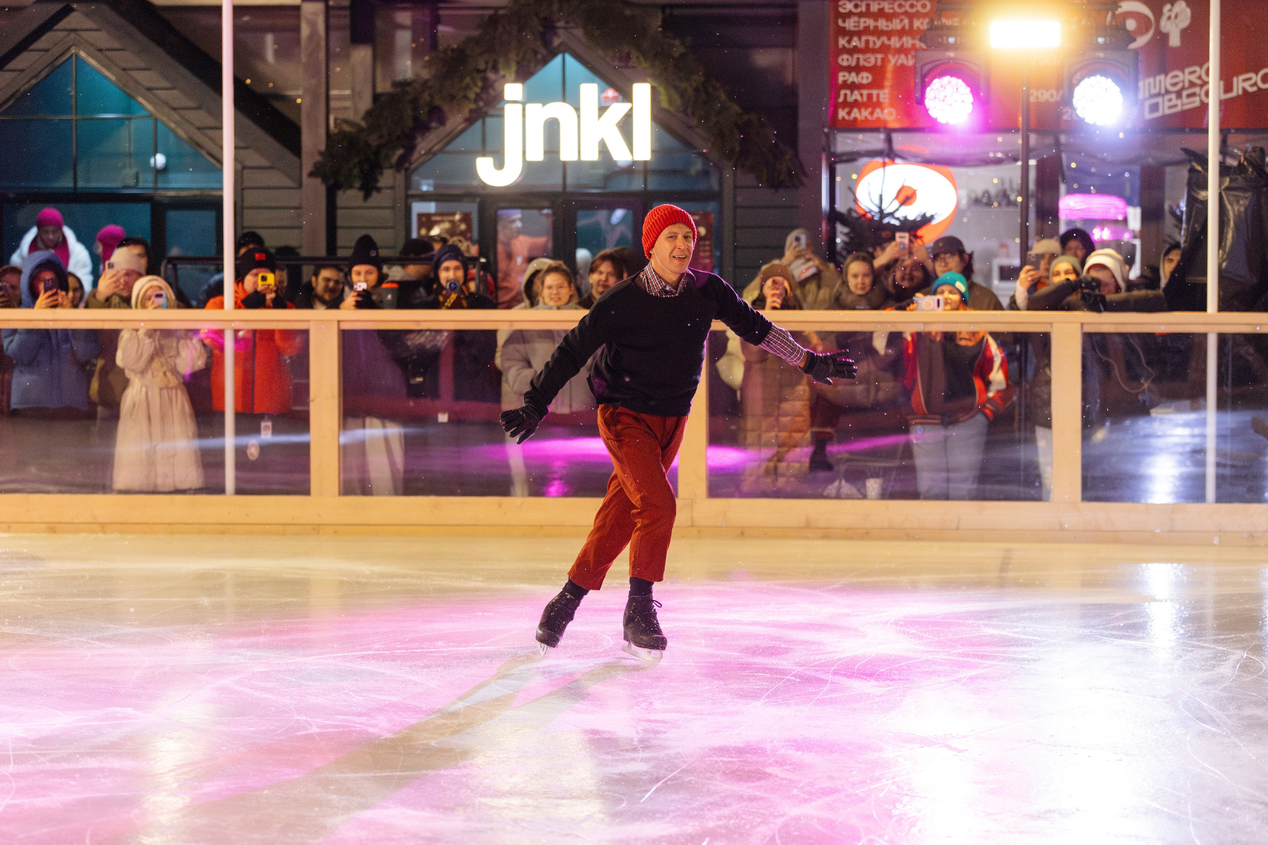 Открытие катка Яндекса. Репортажный фотограф в Москве Лера Зиновьева