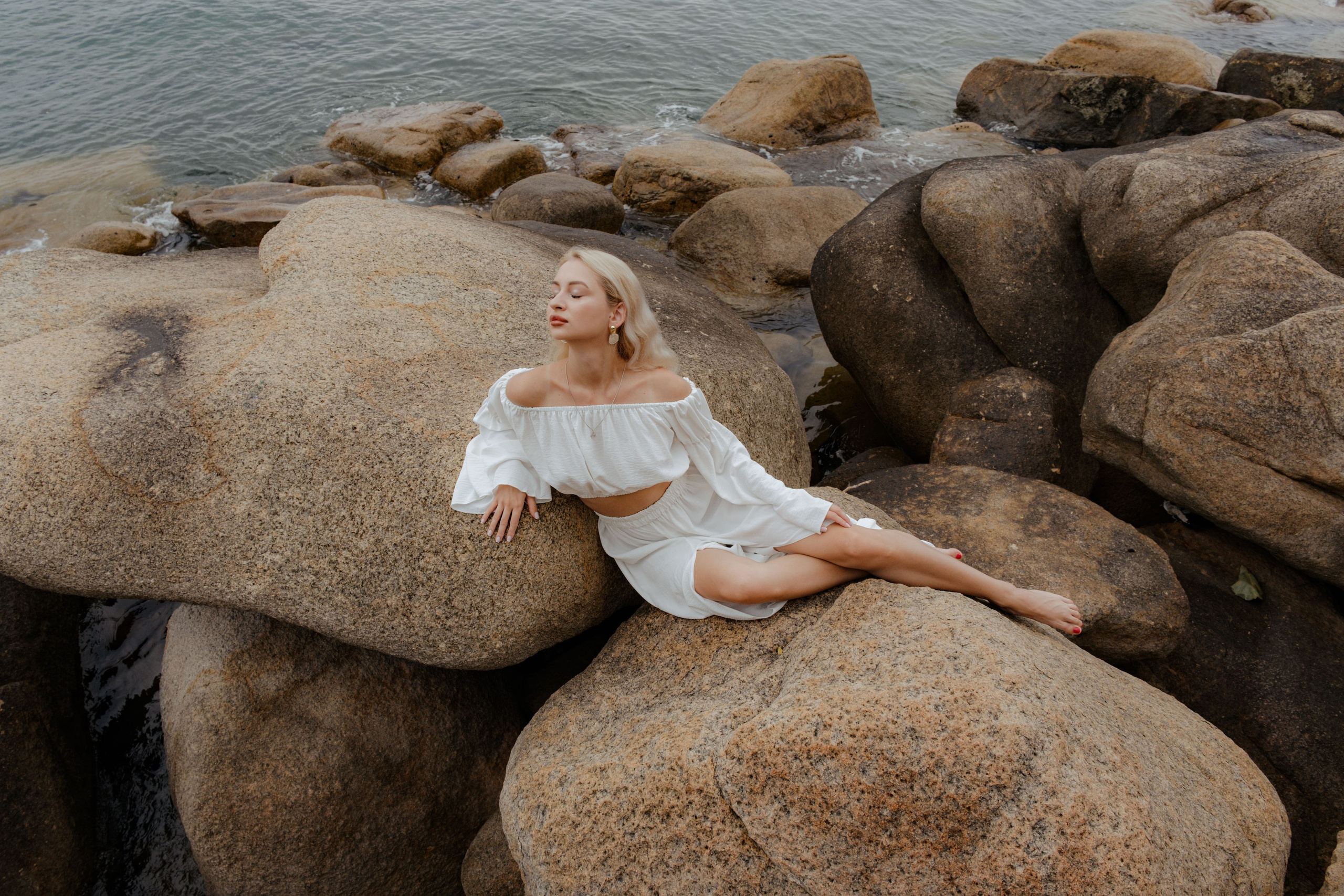 Location "Rock Garden". Portrait photographer Nha Trang | Julia Meshanina