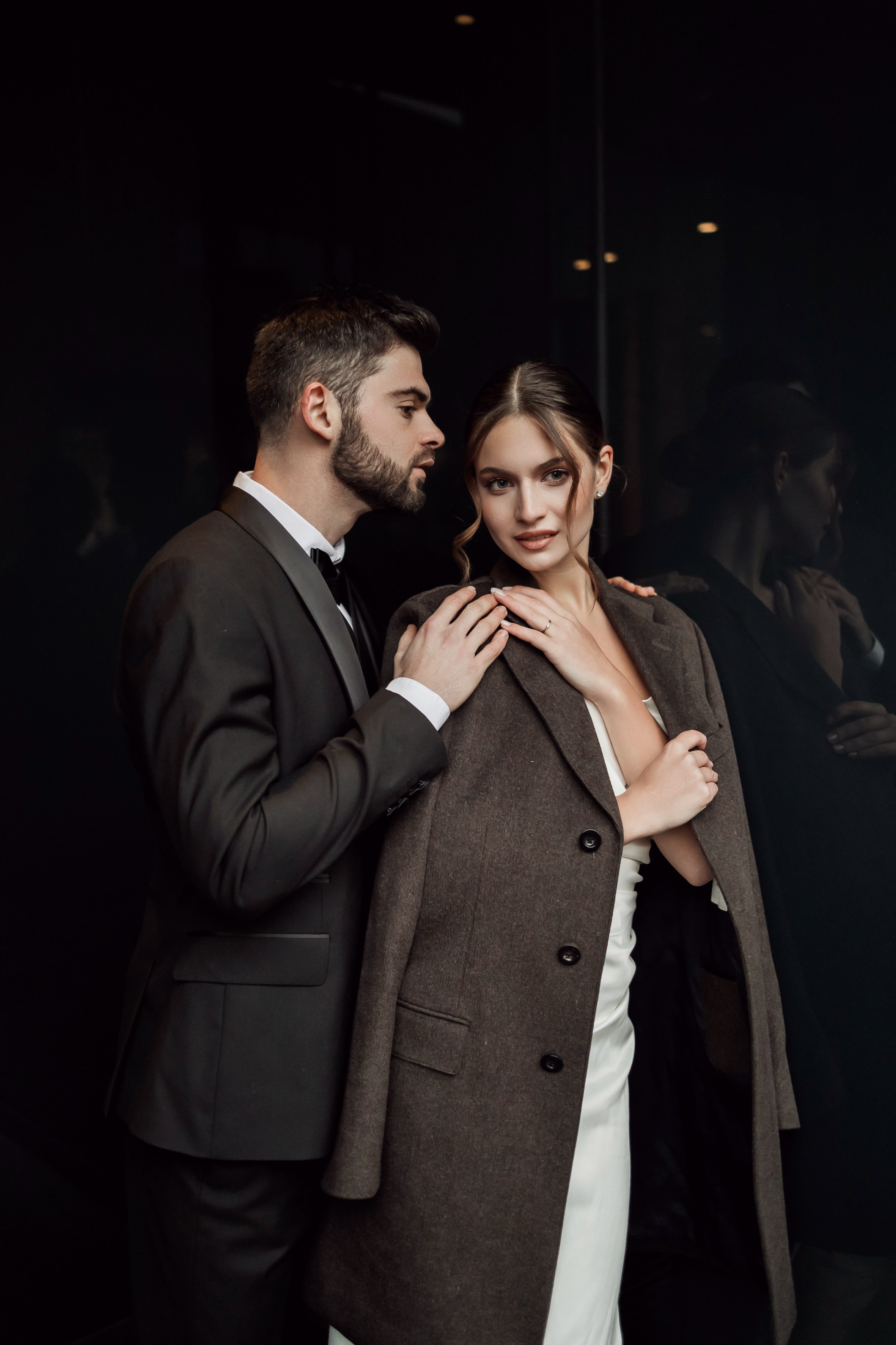 Свадебная фотосессия перед росписью в ЗАГСе. Студийная съемка жениха и невесты. Анастасия Чиркова, Фотограф Москва