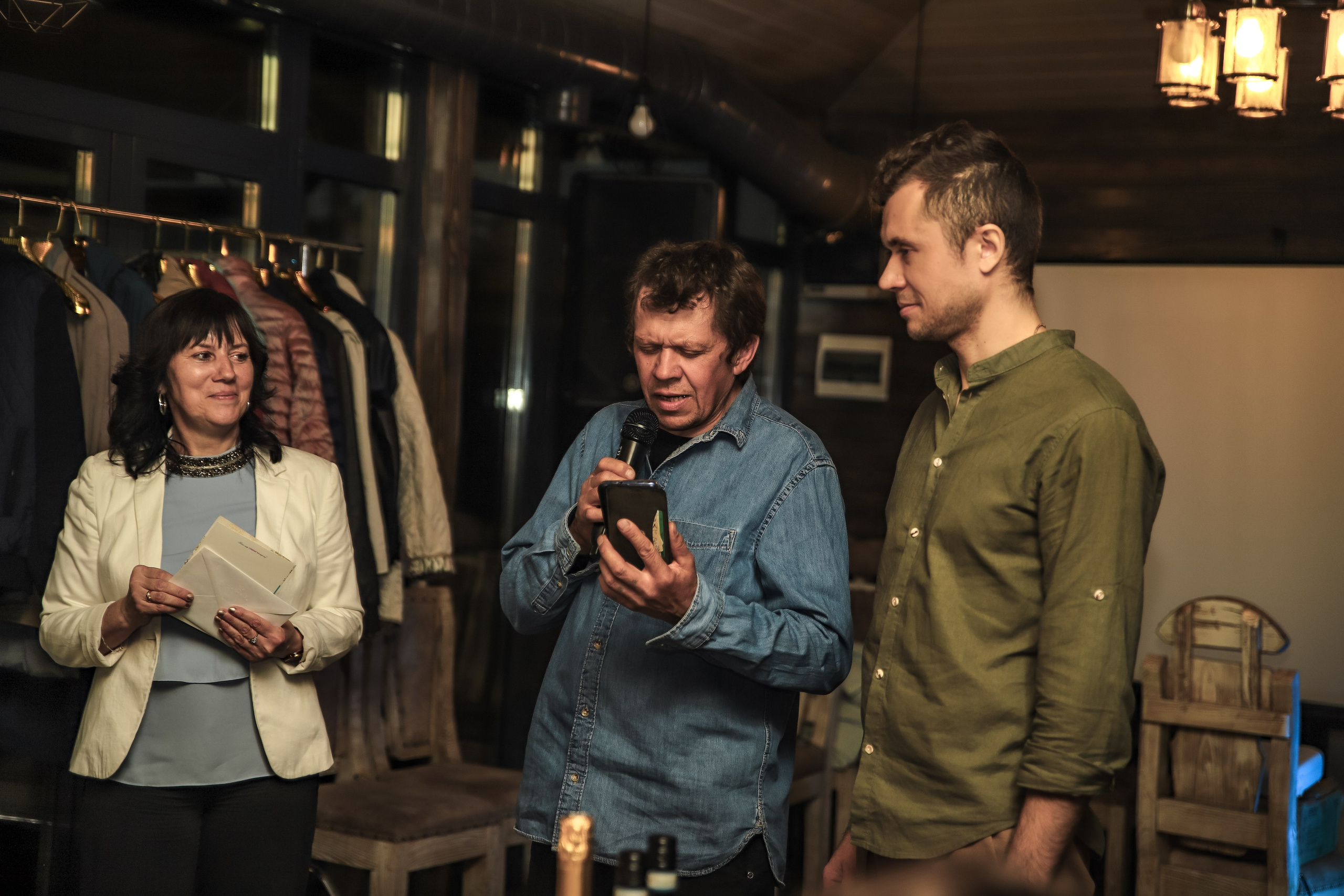 Репортаж торжества в ресторане. Семейный свадебный интерьерный фотограф Тверь Санкт- Марина Свистунова