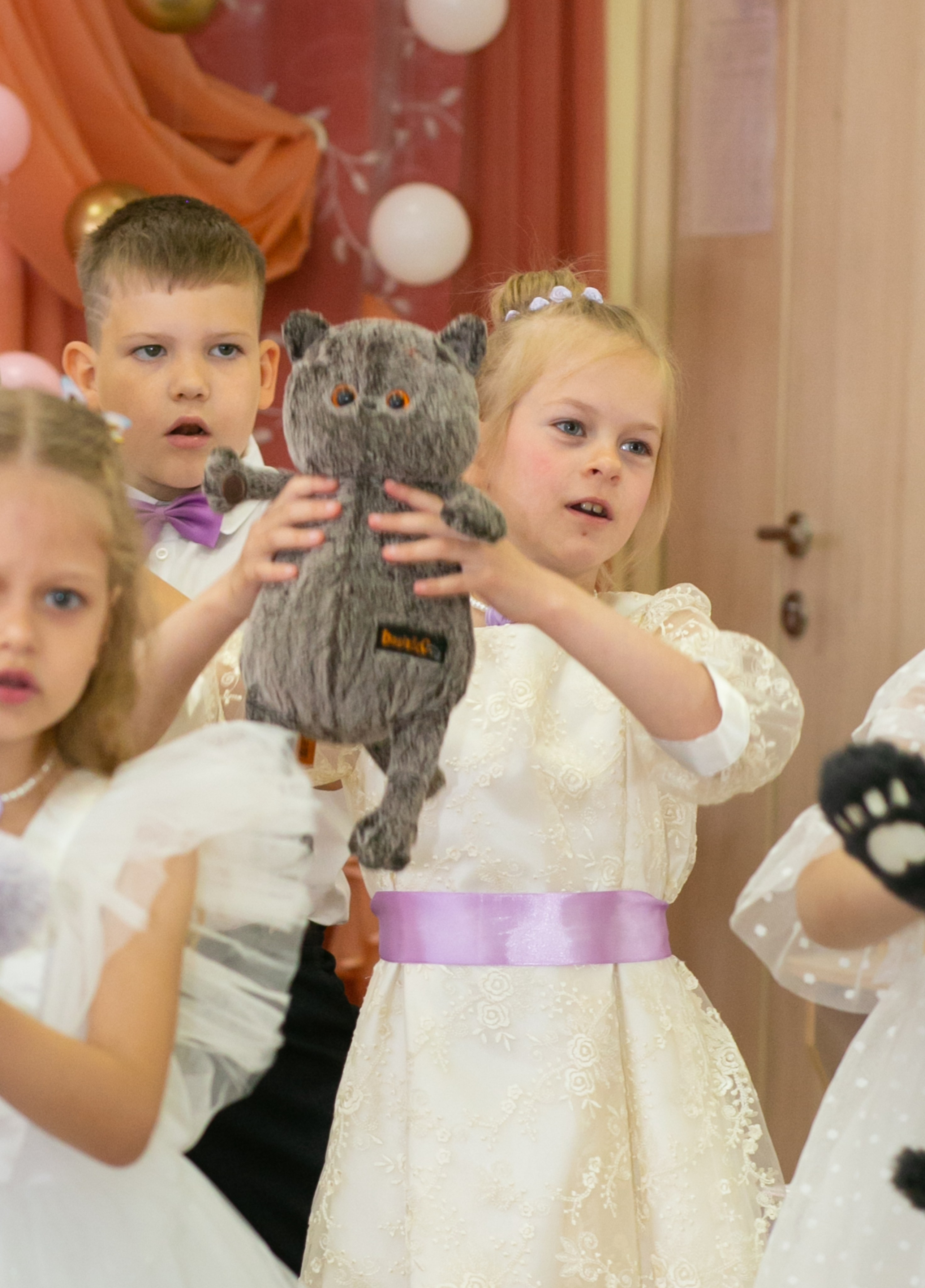 Выпускные и Утренники. Фотограф новорожденных и семейный фотограф НСО г. Бердск Марина Львова