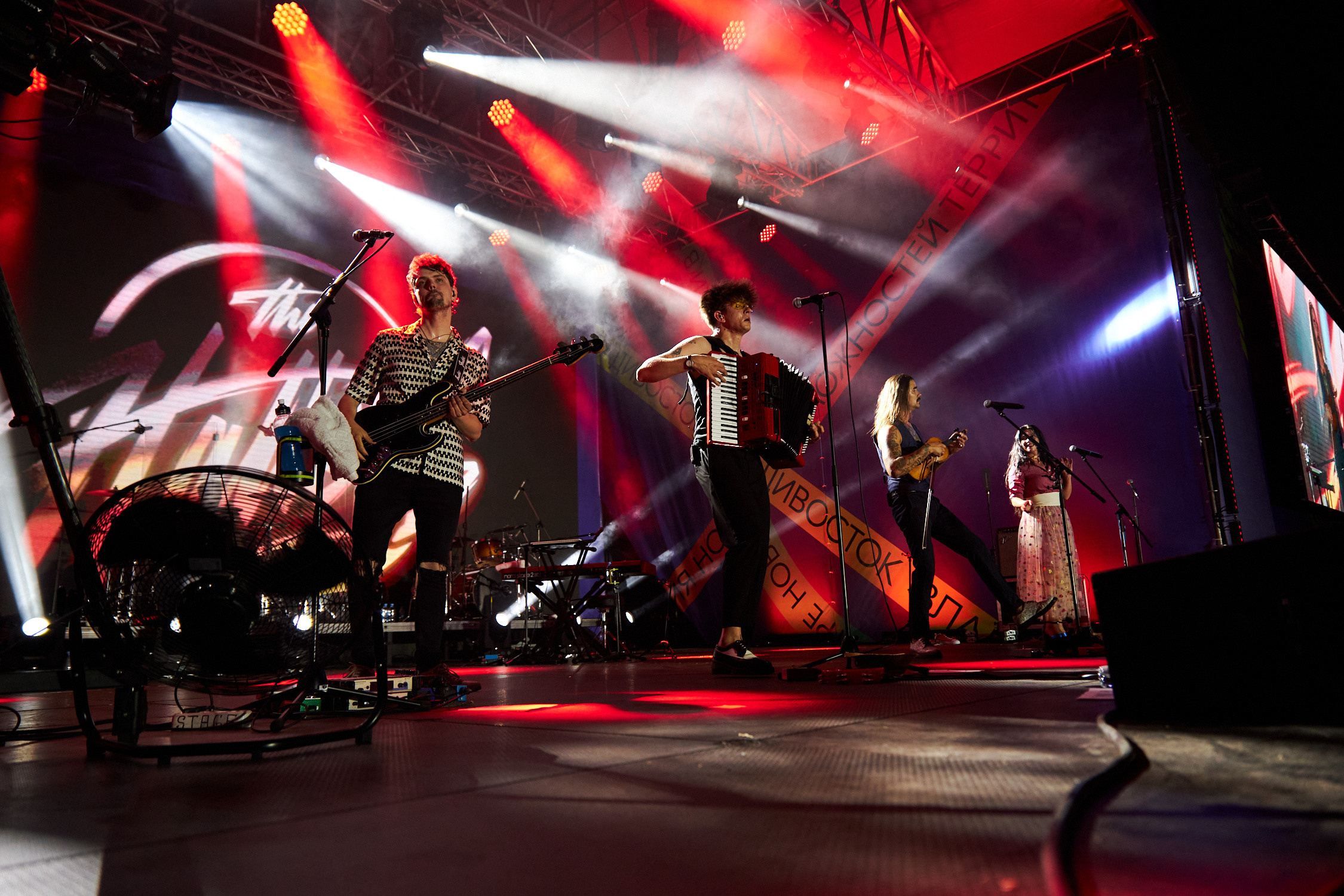 The Hatters и Максим Свобода. Репортажный фотограф Владивосток Анастасия Сокольникова