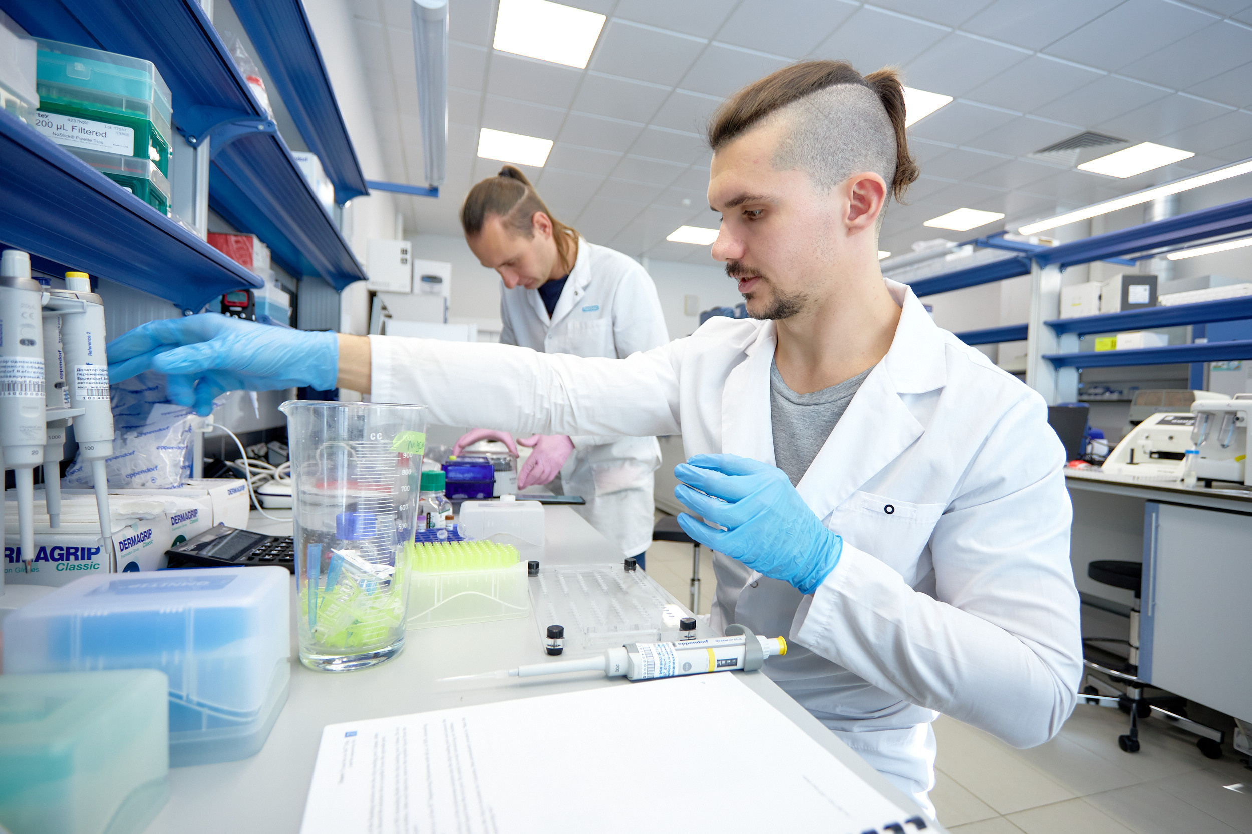 Лаборатории ДВФУ. Репортажный фотограф Владивосток Анастасия Сокольникова