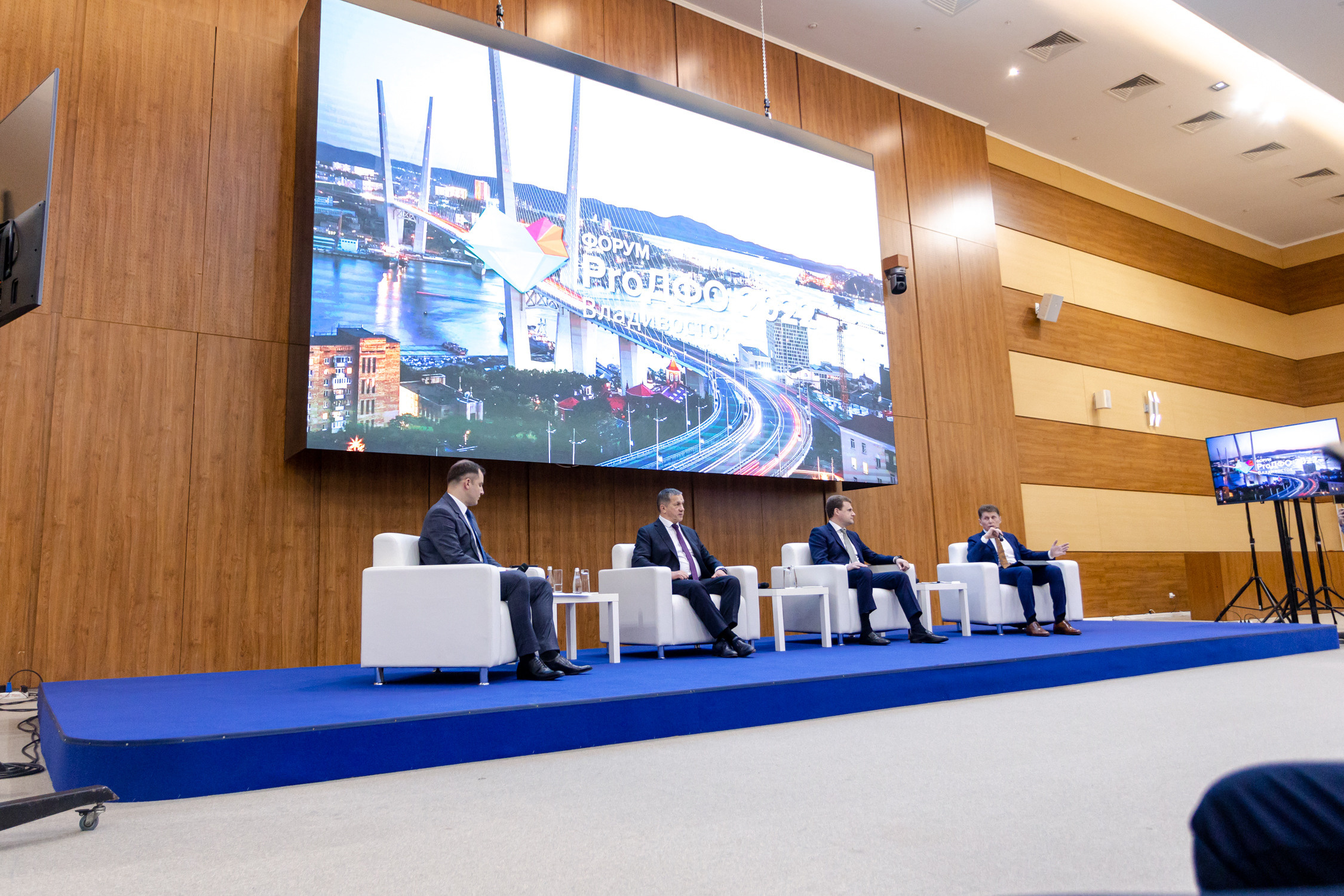 Медиасаммит 2022. Репортажный фотограф Владивосток Анастасия Сокольникова