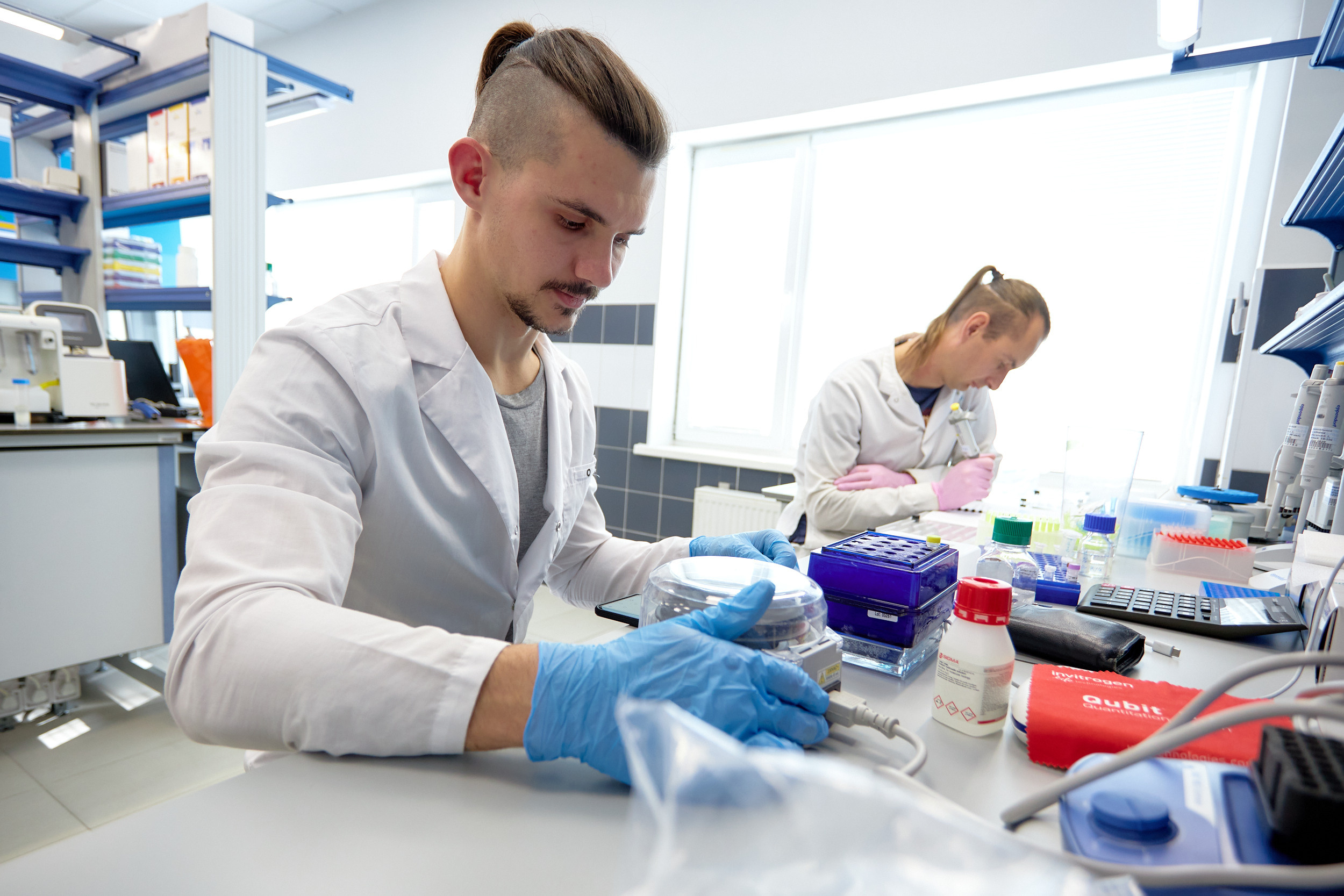 Лаборатории ДВФУ. Репортажный фотограф Владивосток Анастасия Сокольникова