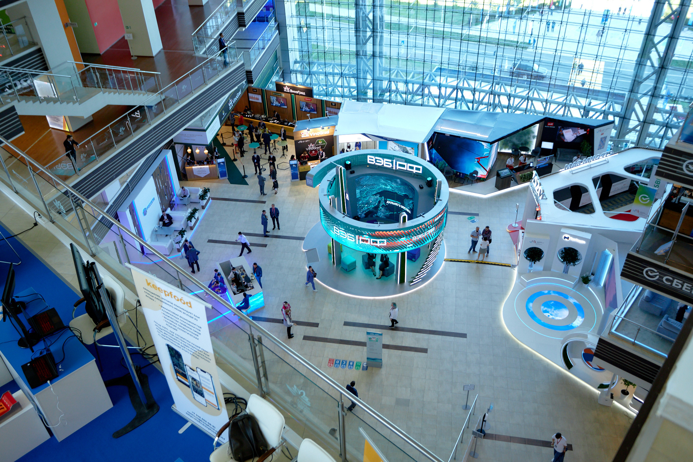 ВЭФ 2022. Репортажный фотограф Владивосток Анастасия Сокольникова