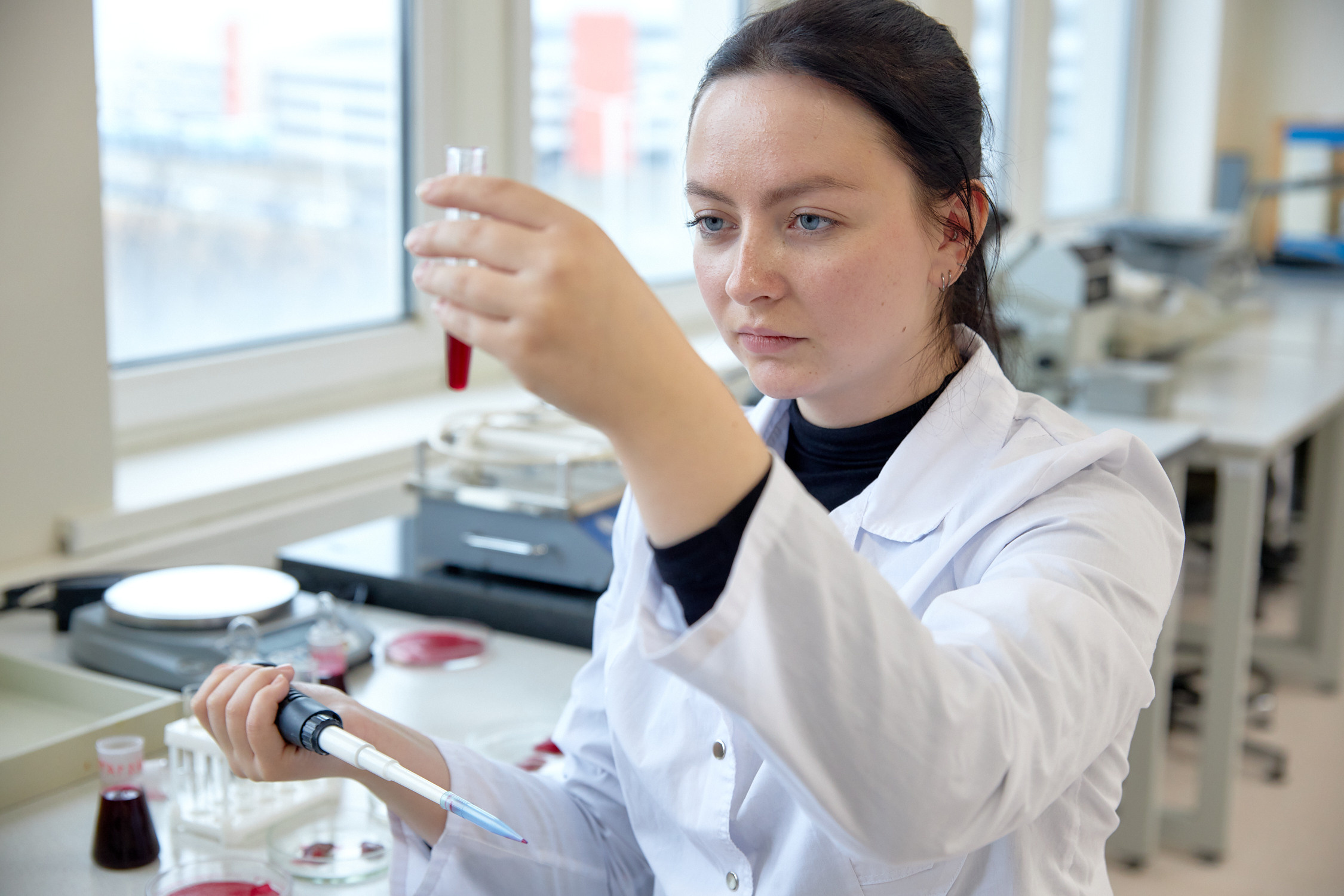 Лаборатории ДВФУ. Репортажный фотограф Владивосток Анастасия Сокольникова