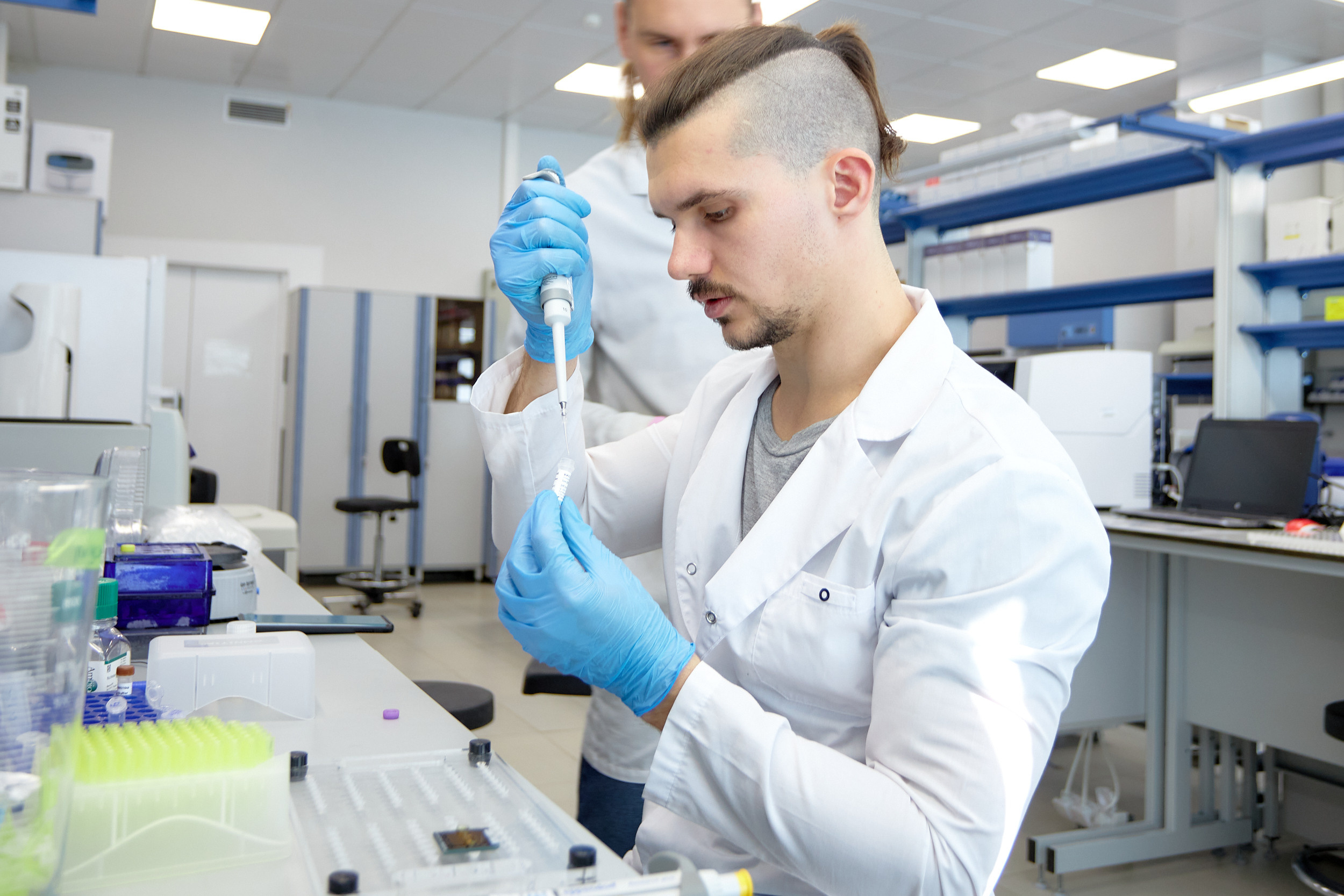 Лаборатории ДВФУ. Репортажный фотограф Владивосток Анастасия Сокольникова