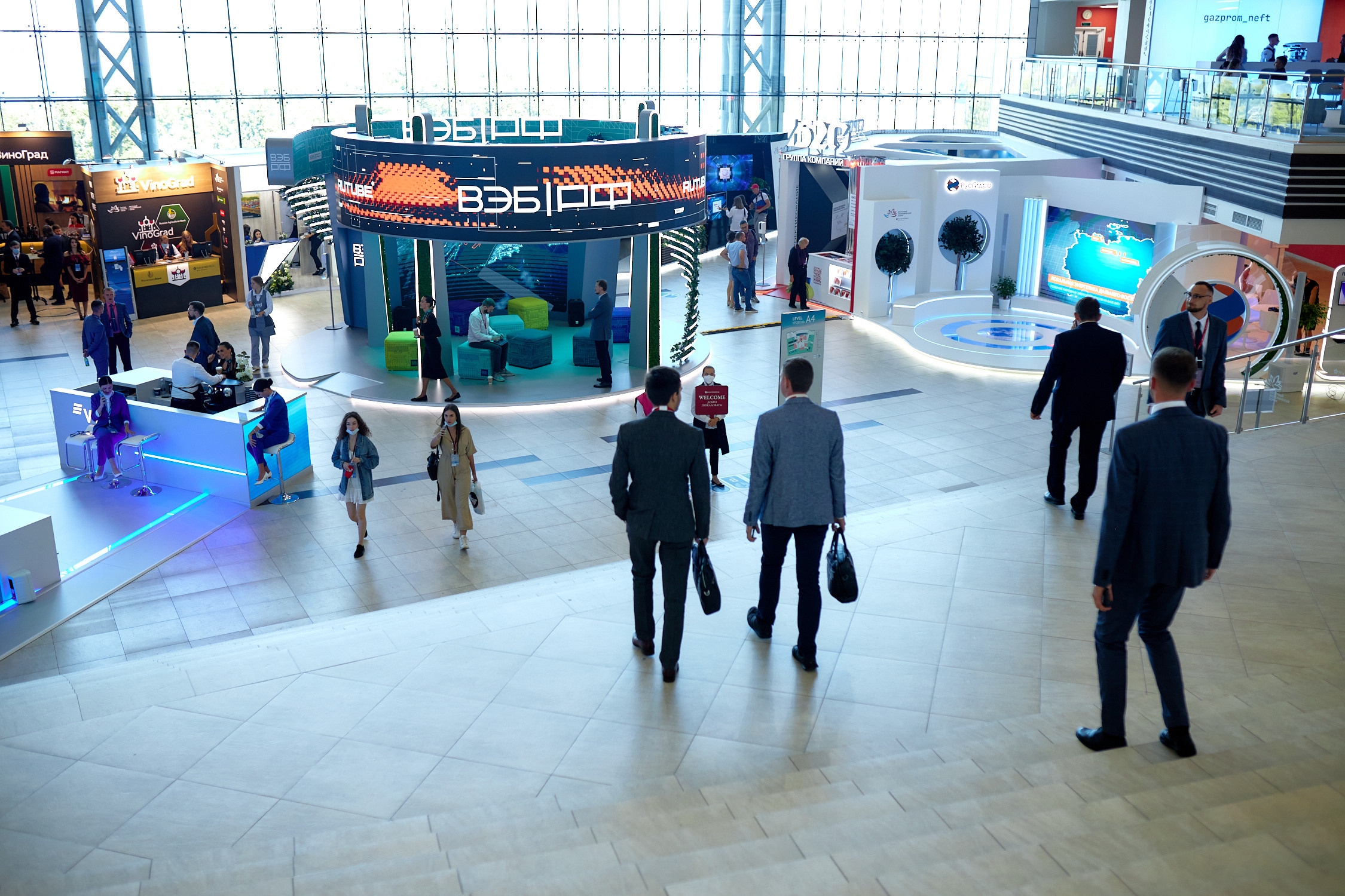 ВЭФ 2022. Репортажный фотограф Владивосток Анастасия Сокольникова