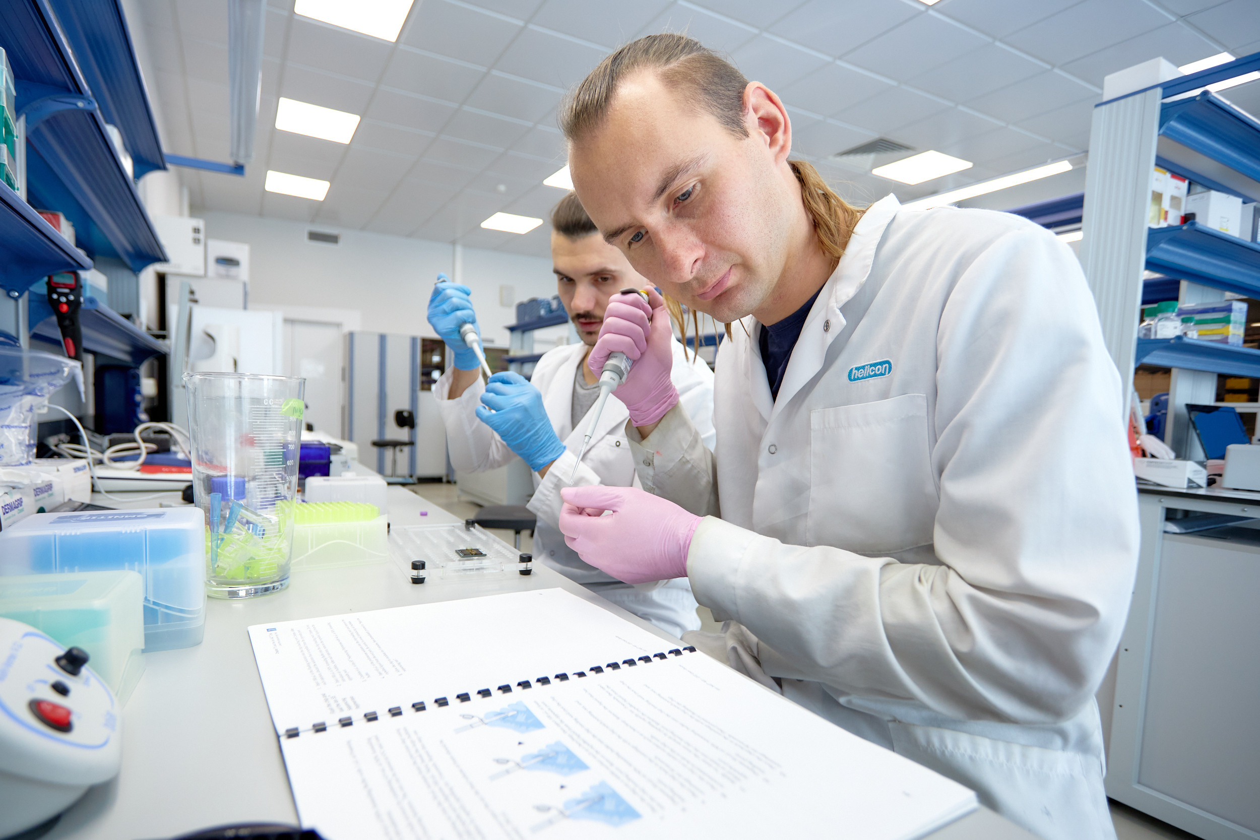 Лаборатории ДВФУ. Репортажный фотограф Владивосток Анастасия Сокольникова