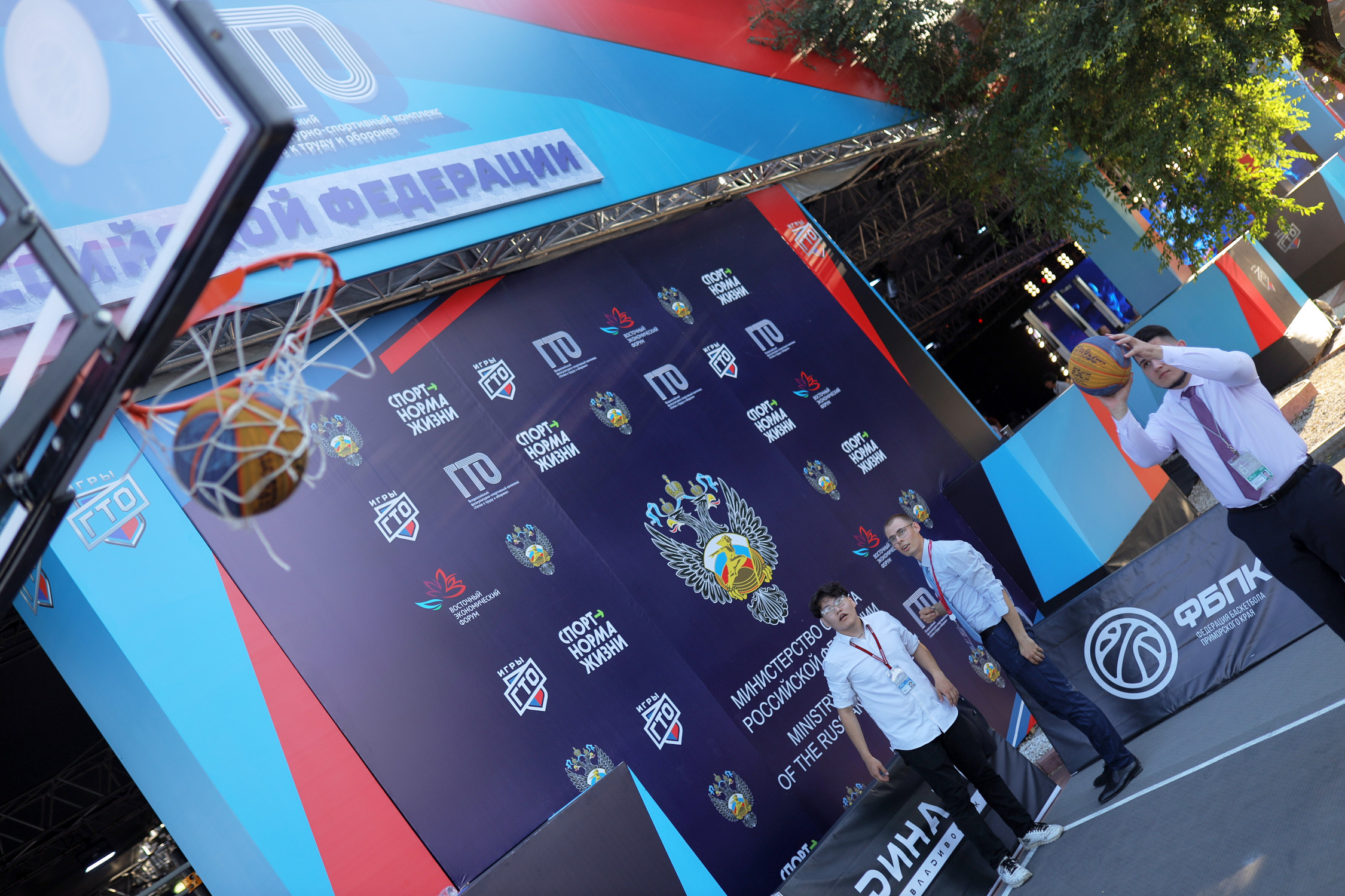 ВЭФ 2022. Репортажный фотограф Владивосток Анастасия Сокольникова