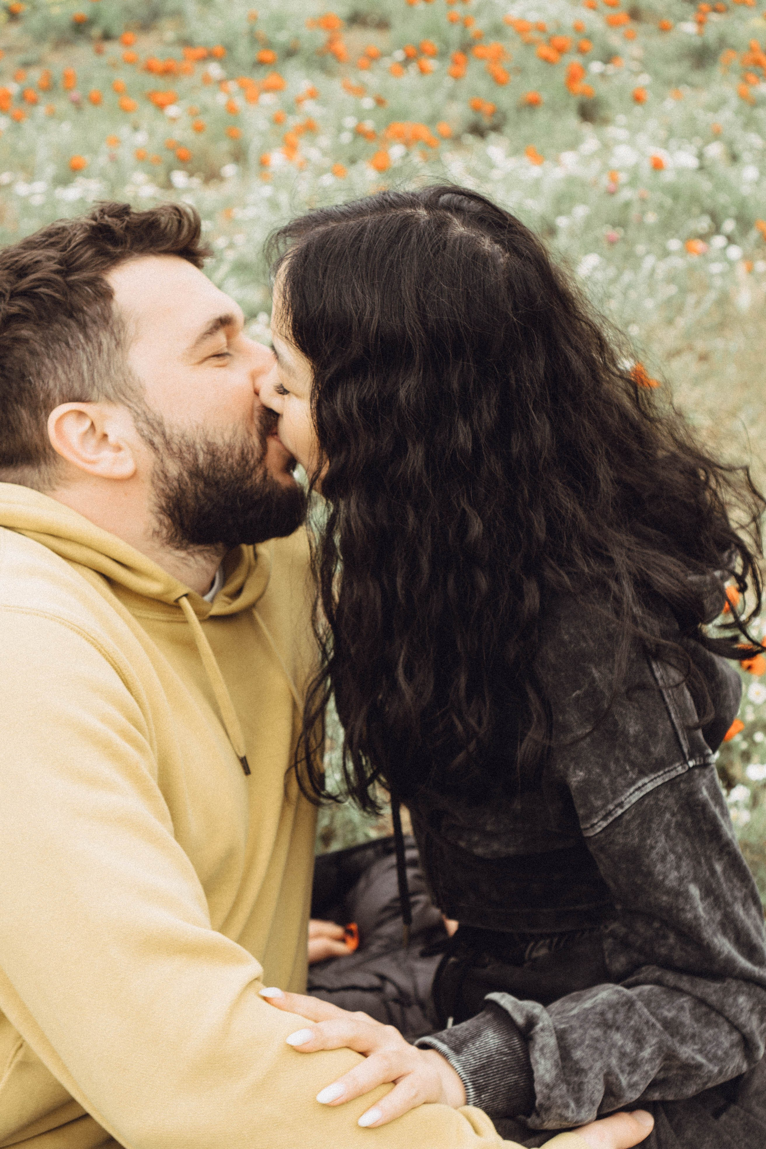 Любовь в маковом поле. Профессиональный фотограф, Санкт-Петербург — Виктория Богомолова