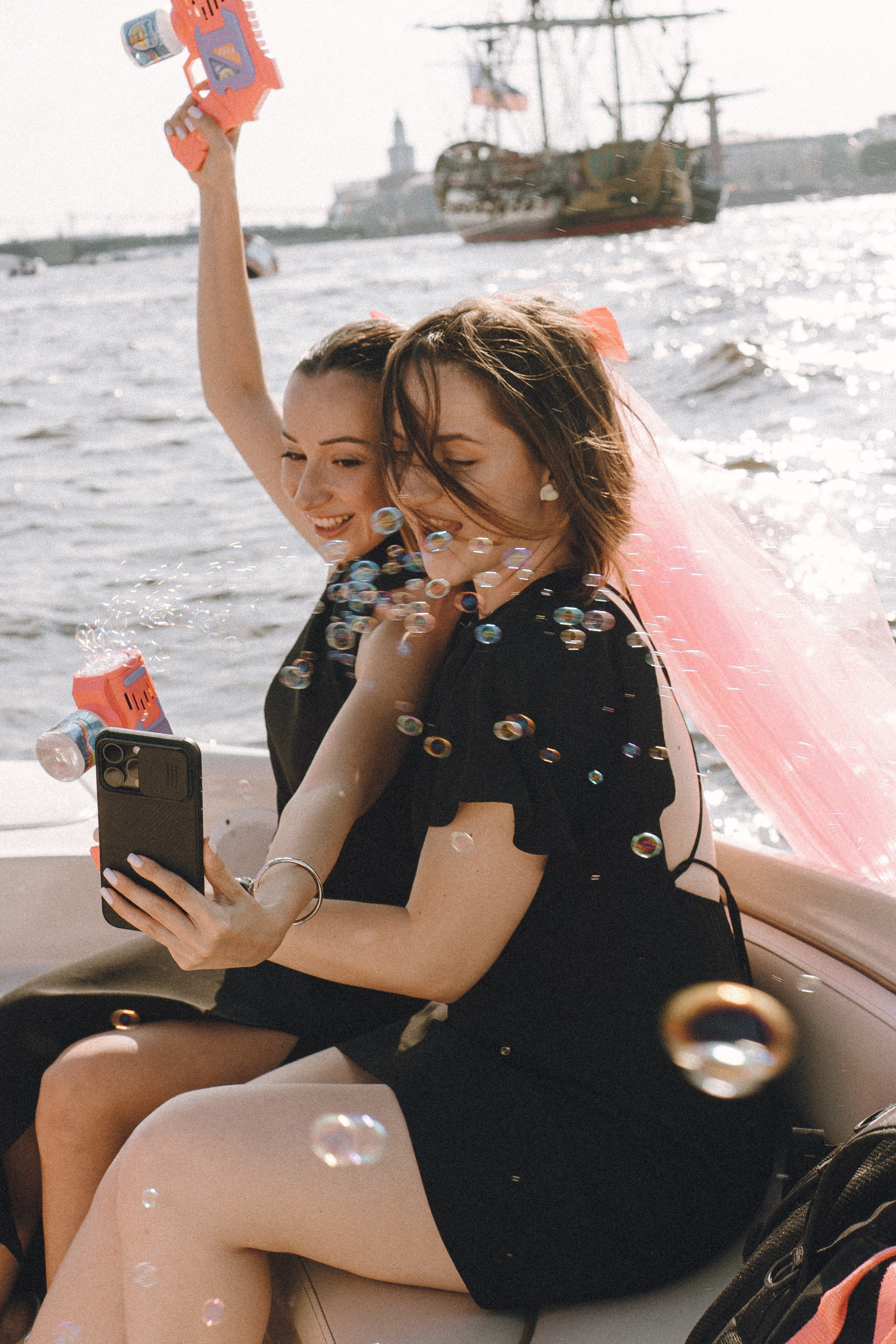 ДЕВИЧНИК НА КАТЕРЕ. Профессиональный фотограф, Санкт-Петербург — Виктория Богомолова