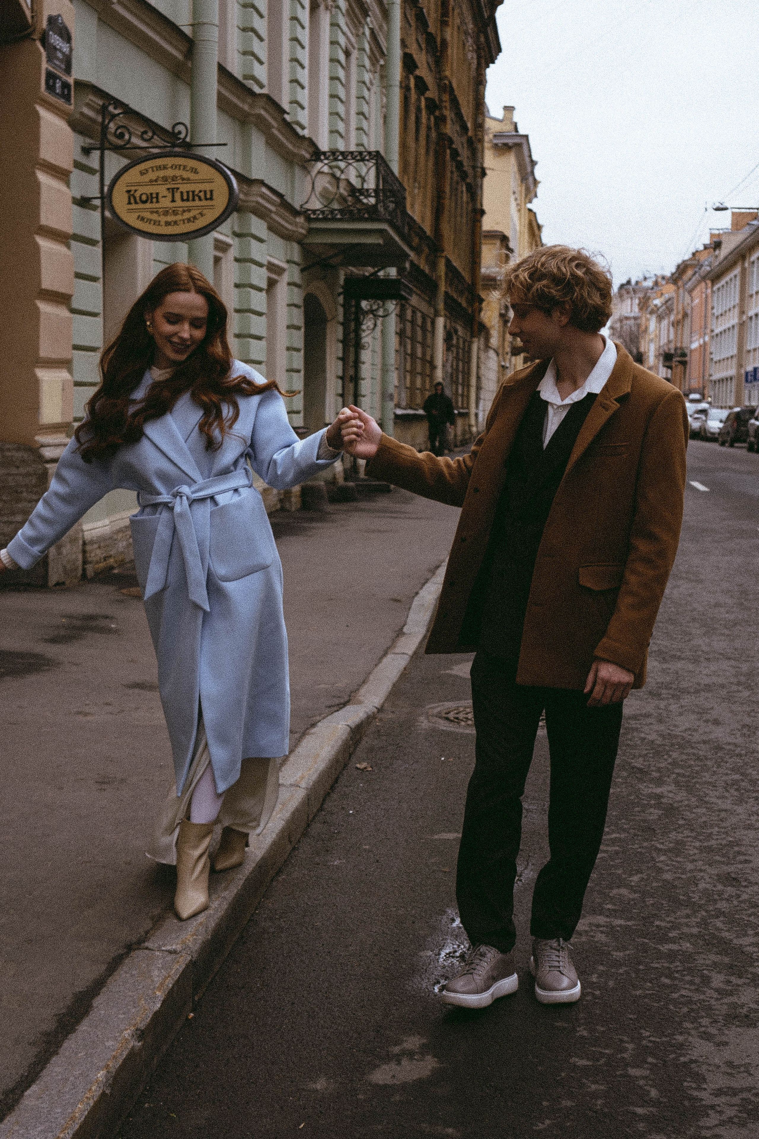 СВАДЕБНАЯ ПРОГУЛКА ПО ПЕТРОГРАДКЕ ВЕСНОЙ (ФОТОСЕССИИЯ ПАРЫ СВАДЕБНАЯ). Профессиональный фотограф, Санкт-Петербург — Виктория Богомолова