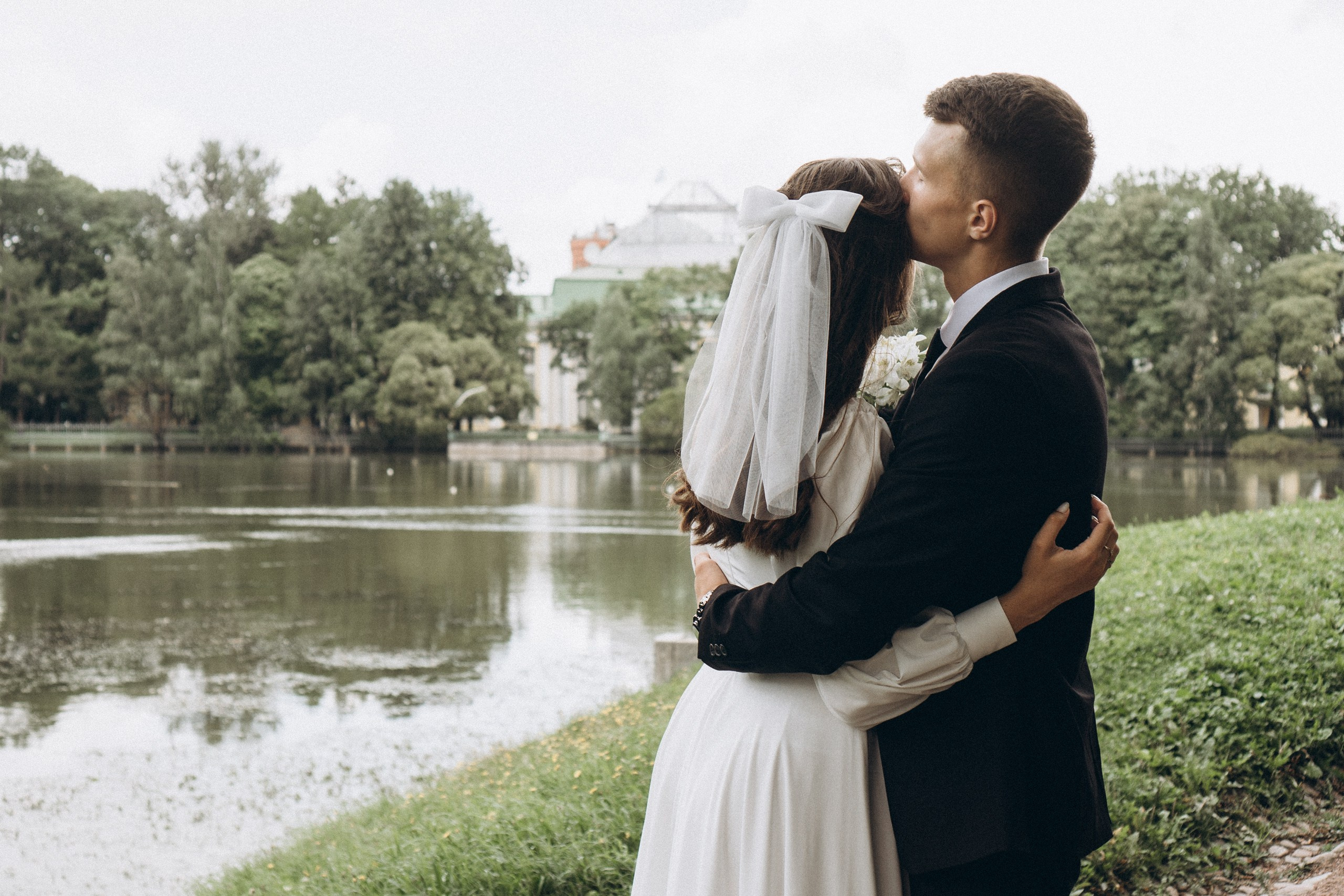 СВАДЕБНАЯ СЬЕМКА В ТАВРИЧЕСКОМ САДУ И ПРОГУЛКА ПО ЧЕРНЫШЕВСКОЙ. Профессиональный фотограф, Санкт-Петербург — Виктория Богомолова