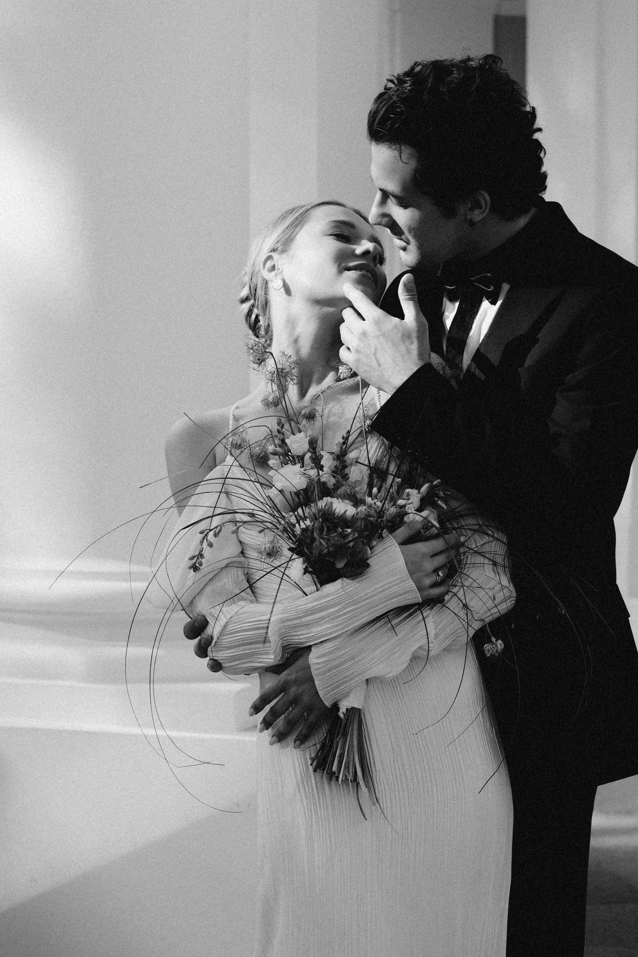 СВАДЕБНАЯ СЬЕМКА В ПАРКЕ ОРАНИЕНБАУМ. Профессиональный фотограф, Санкт-Петербург — Виктория Богомолова