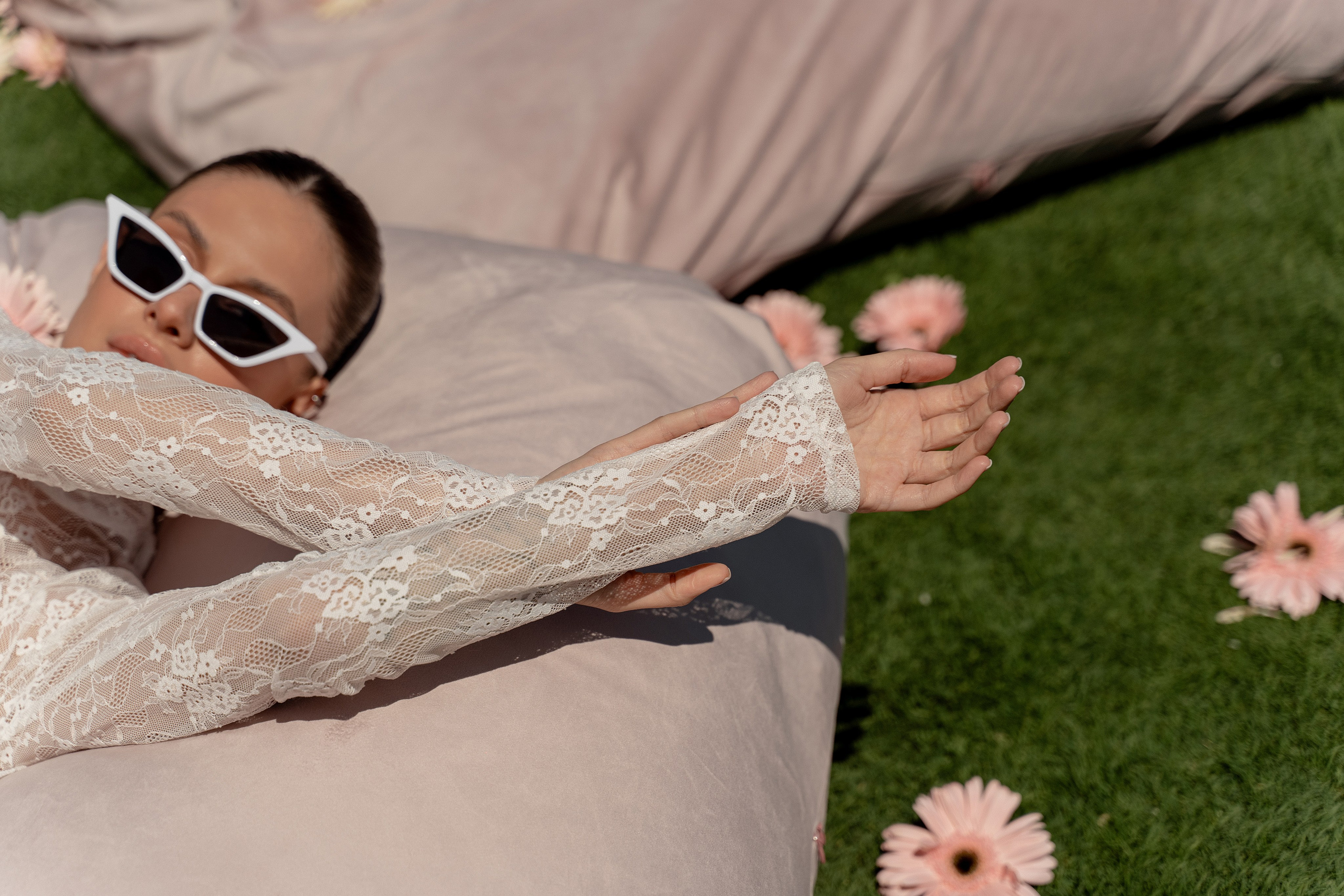 интересный портрет с кадрированием невесты свадьба Геленджик