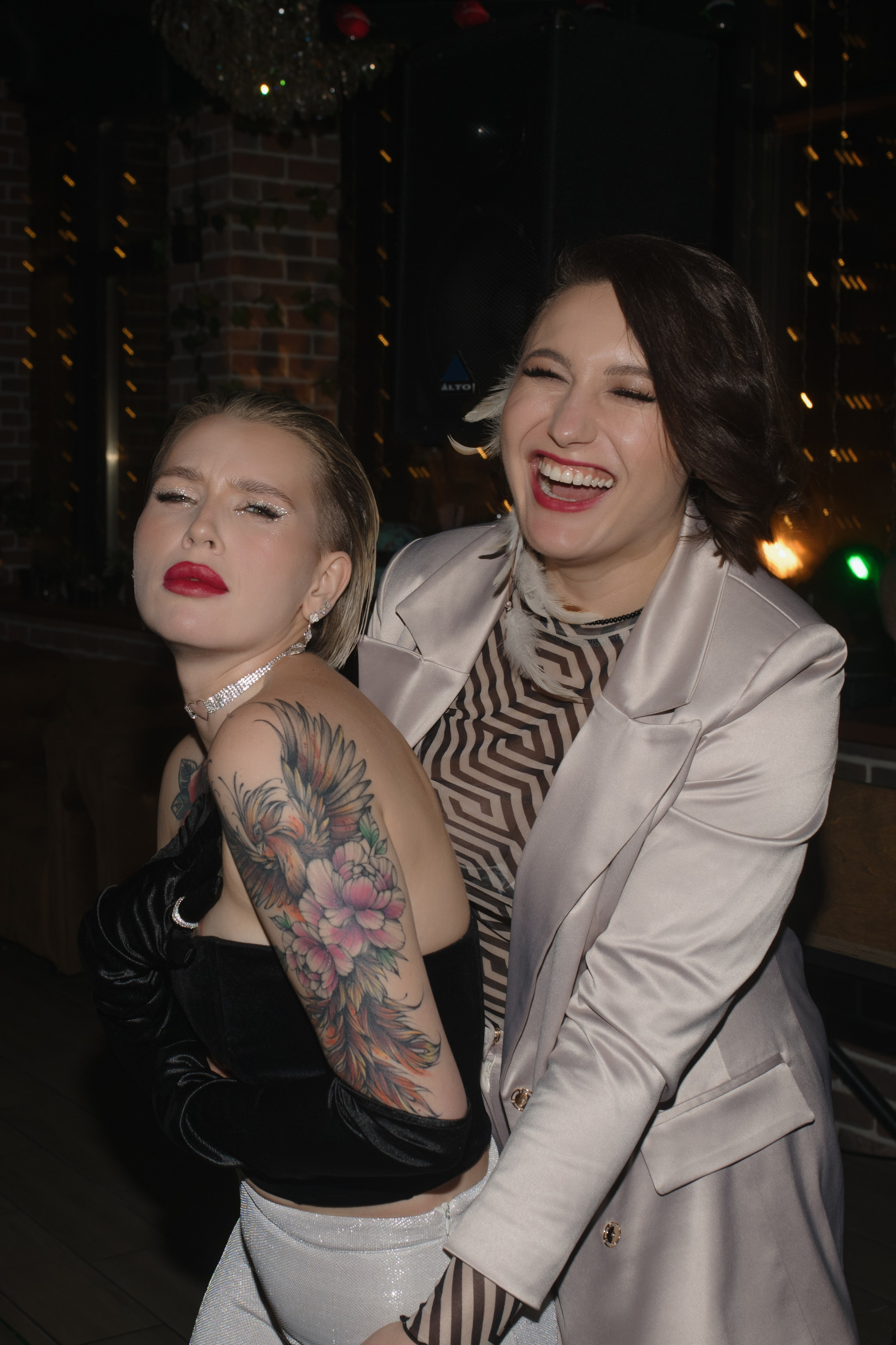 День рождения Томы — Let`s Talk Bar. Свадебный фотограф Екатеринбург/Челябинск — Любовь Волохова