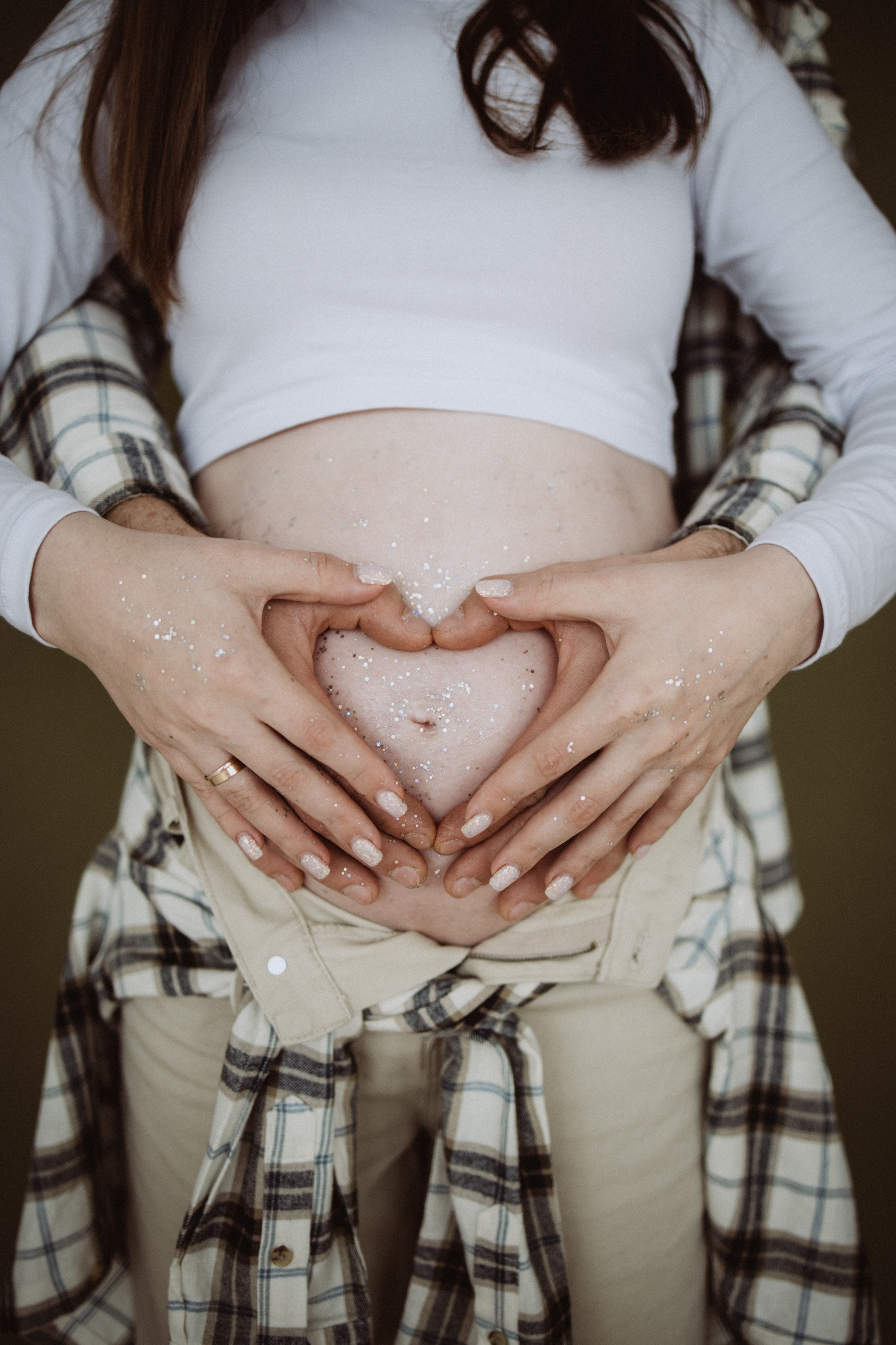 Фотосъемка беременности в студии. Семейный фотограф в Минске — Алина Тиханович