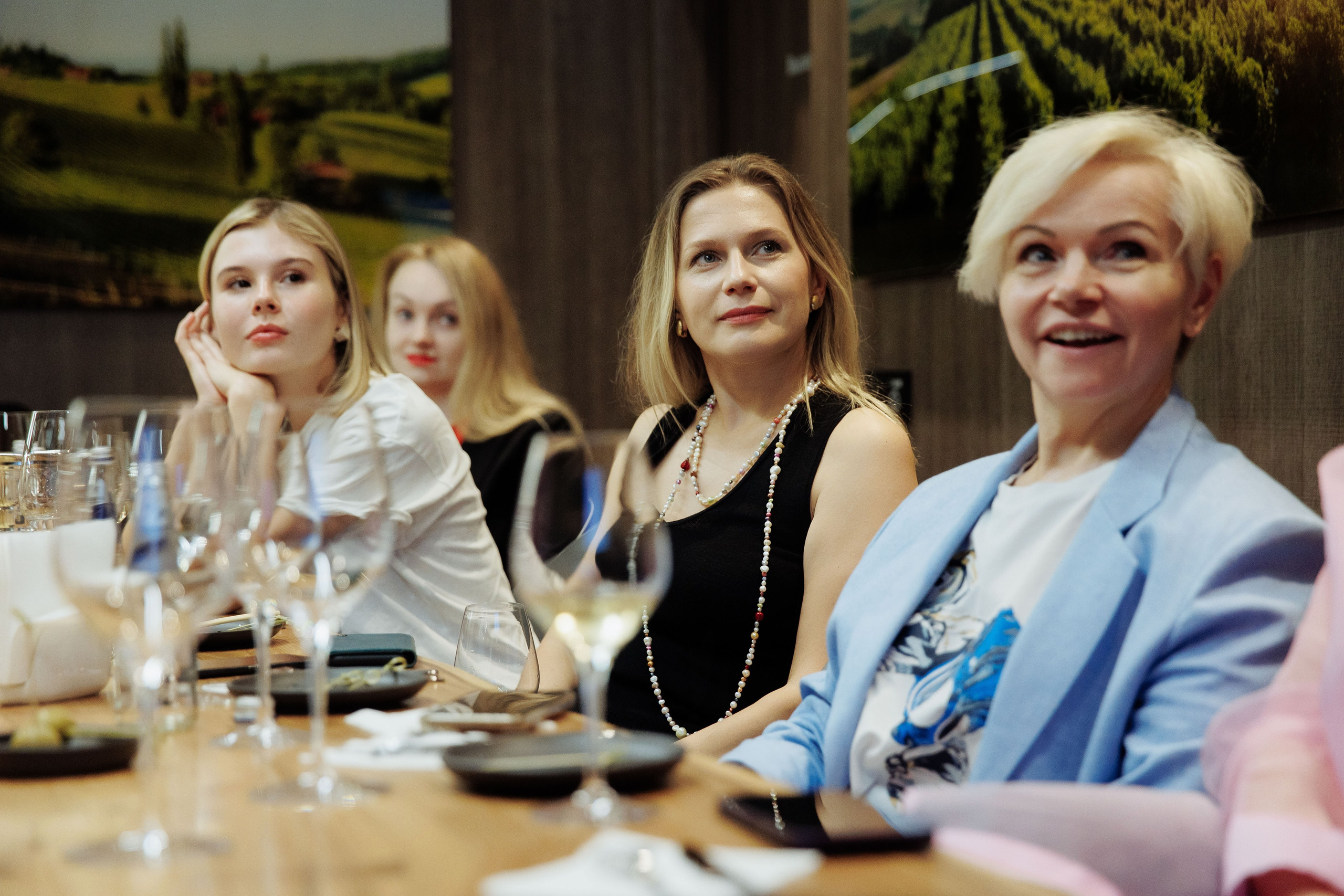 Дегустация Вина в SimpleWine. Репортажный фотограф на мероприятие в Москве Алексей Терентьев