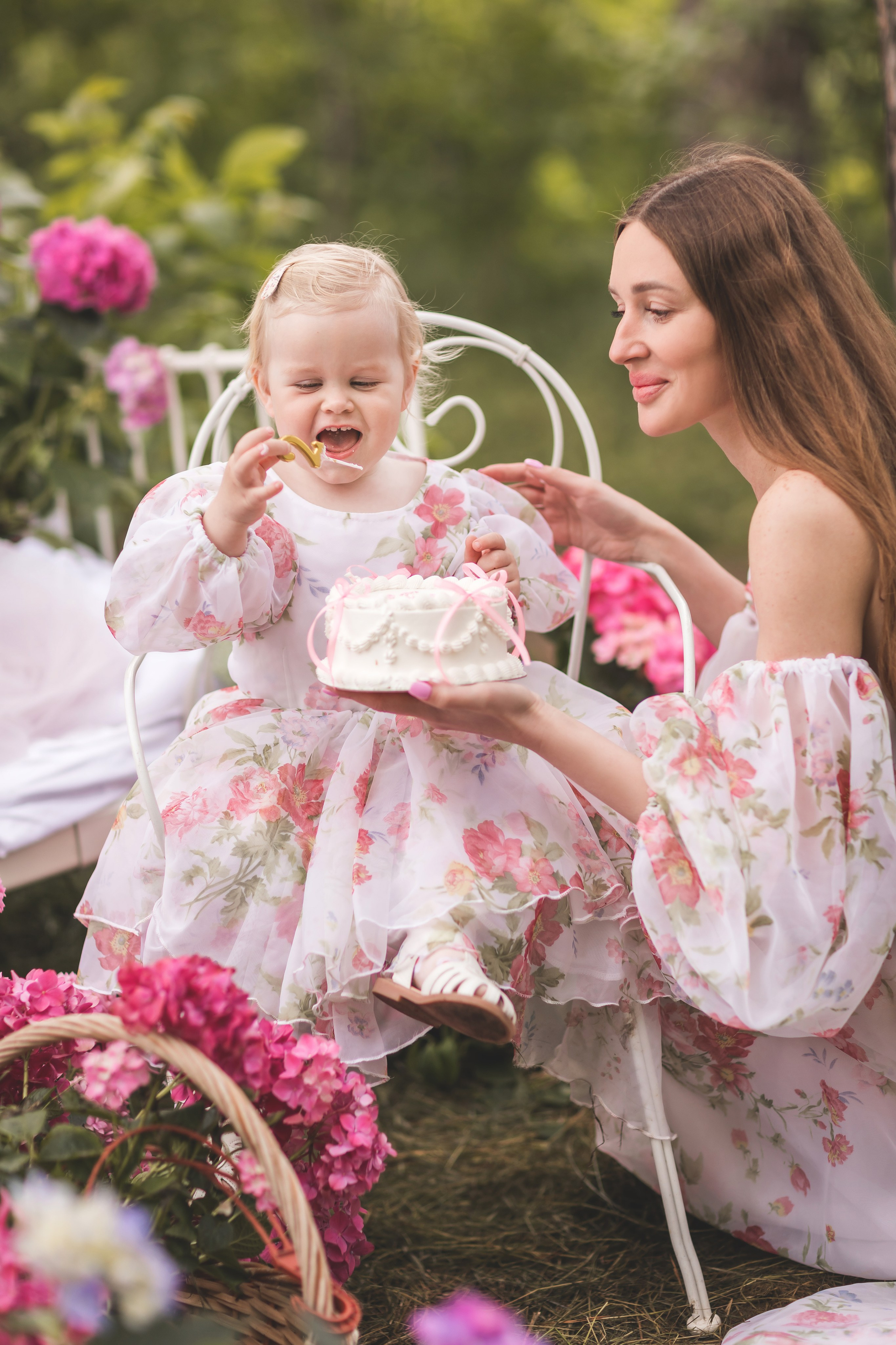 Пикник с гортензией. Семейный и детский фотограф Краснодар Валерия Власенко