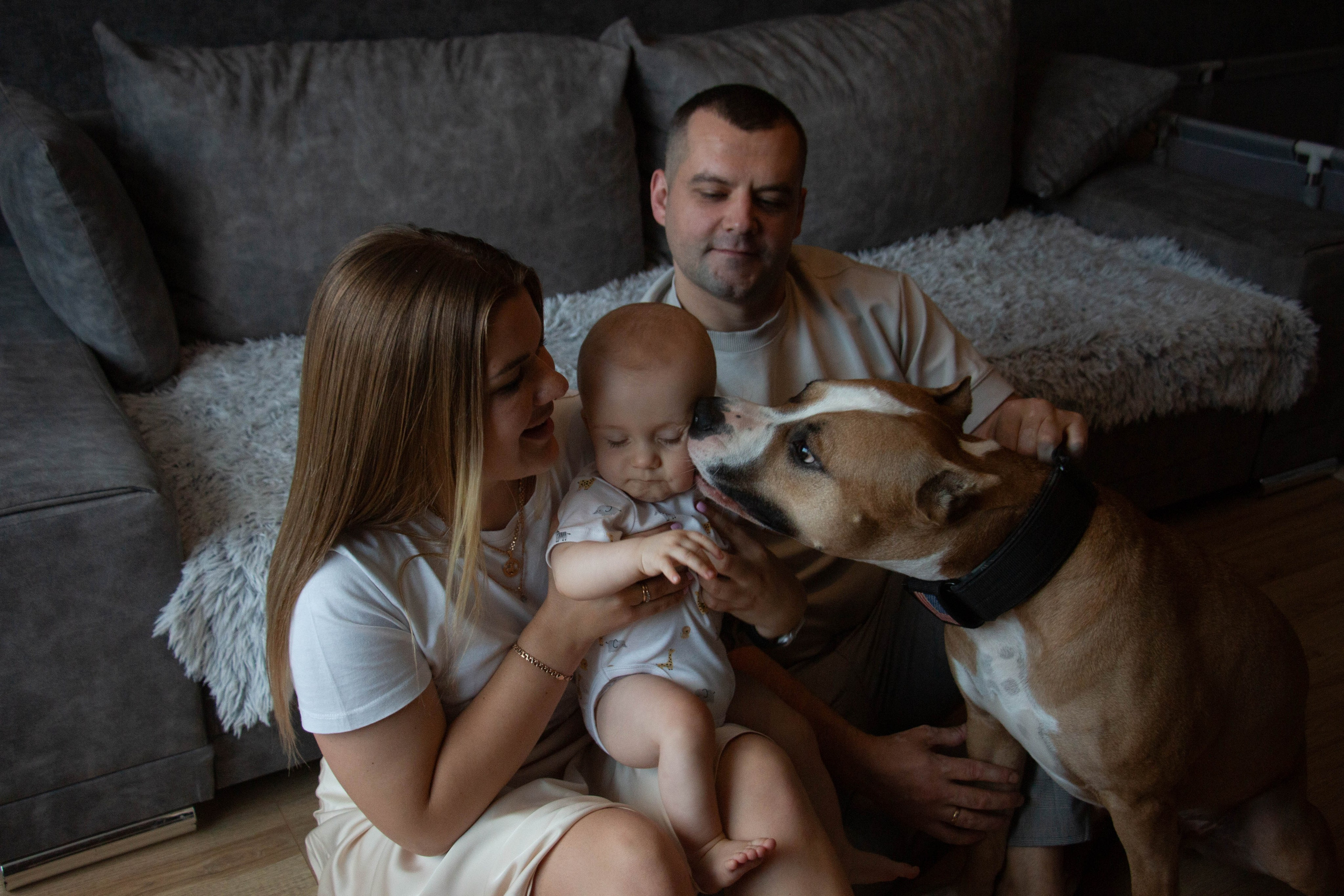 Артур, Вика и Роберт. Бережно сохраняю ваши чувства и истории на своих фотографиях