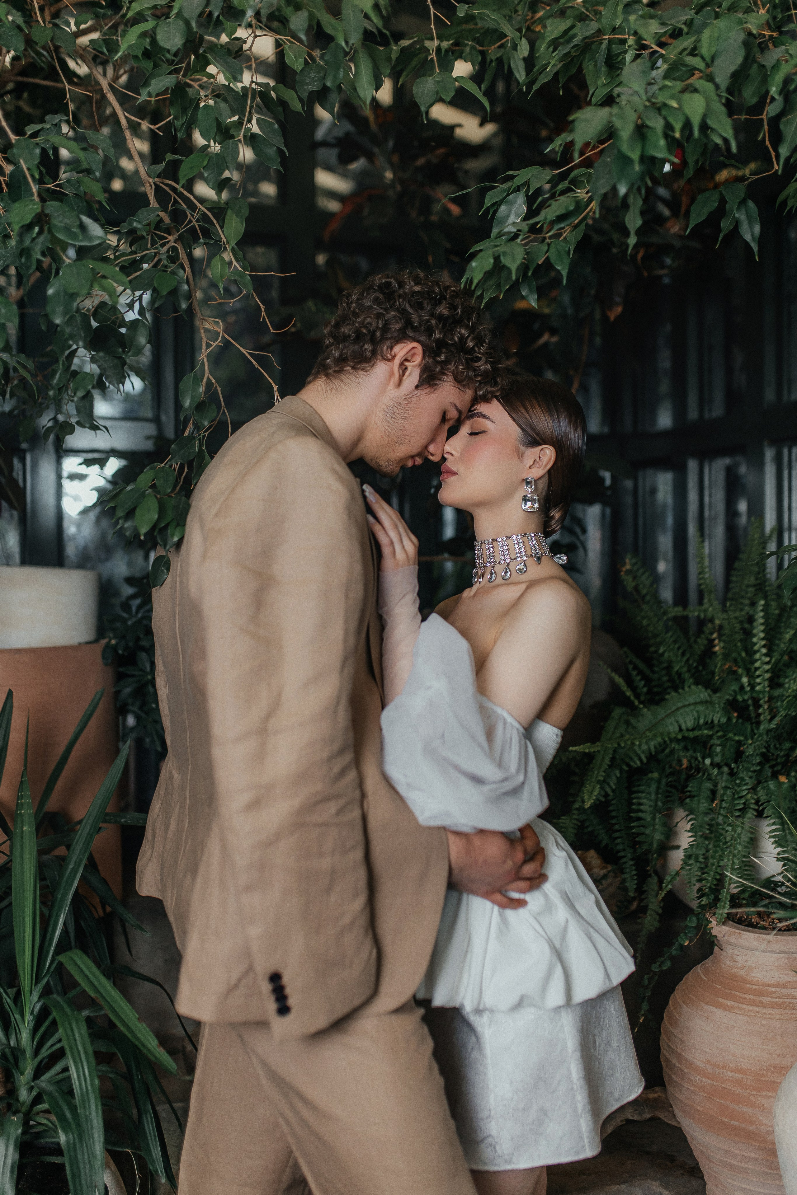 Свадебная история в оранжерее