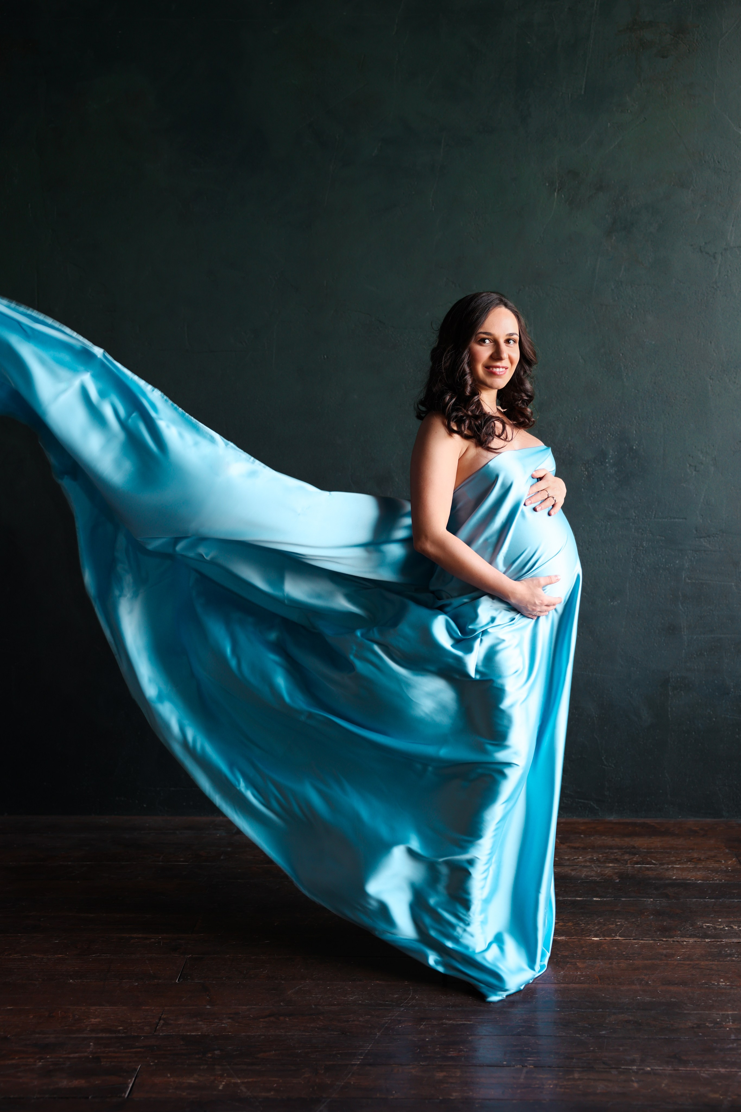 Ирина голубая ткань. Оксана Ромашкина- семейный и ньюборн фотограф из Москвы