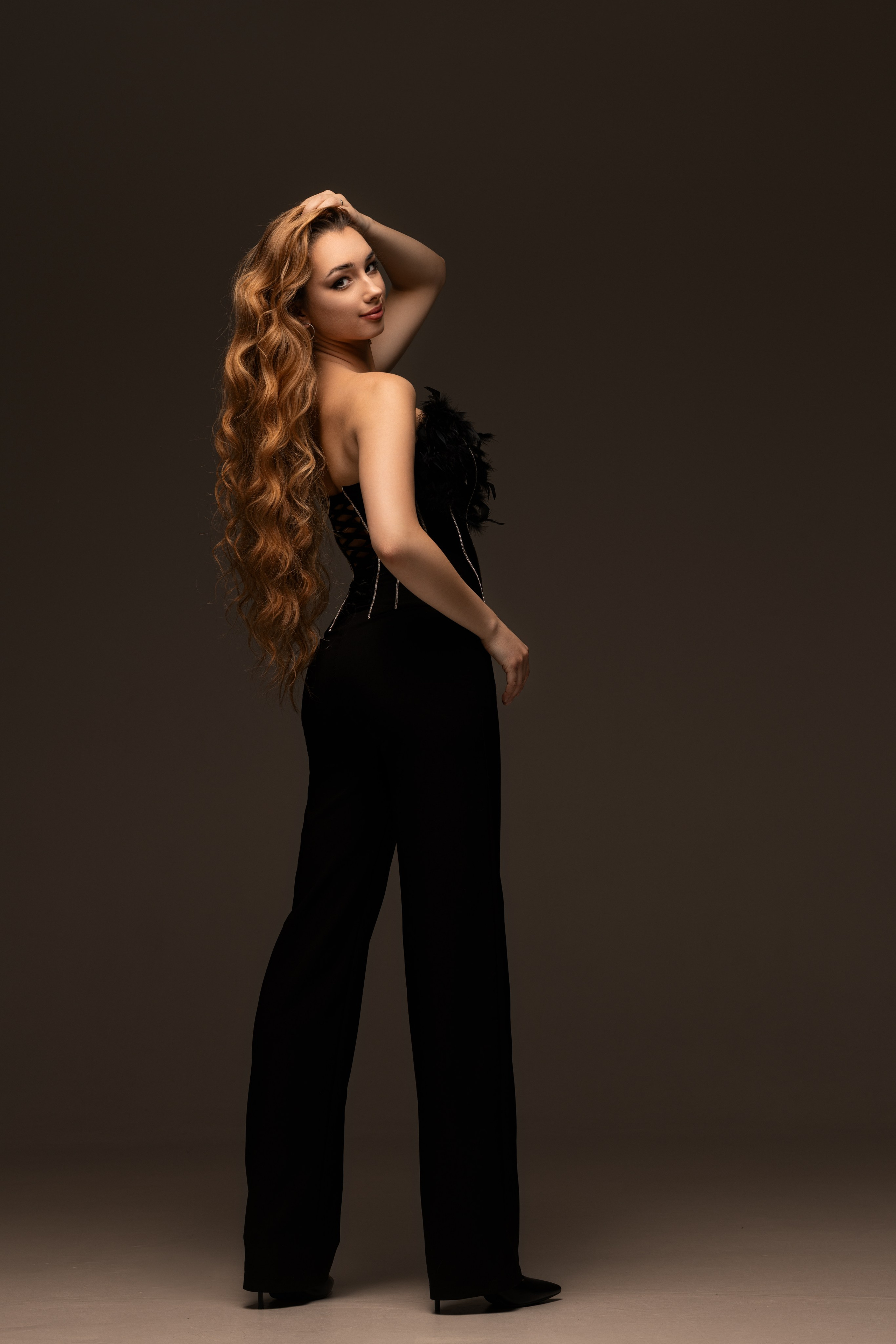 Студийная съемка с Полиной на циклораме в формате для «себя». Дмитрий Шульгин, портретный фотограф в Воронеже