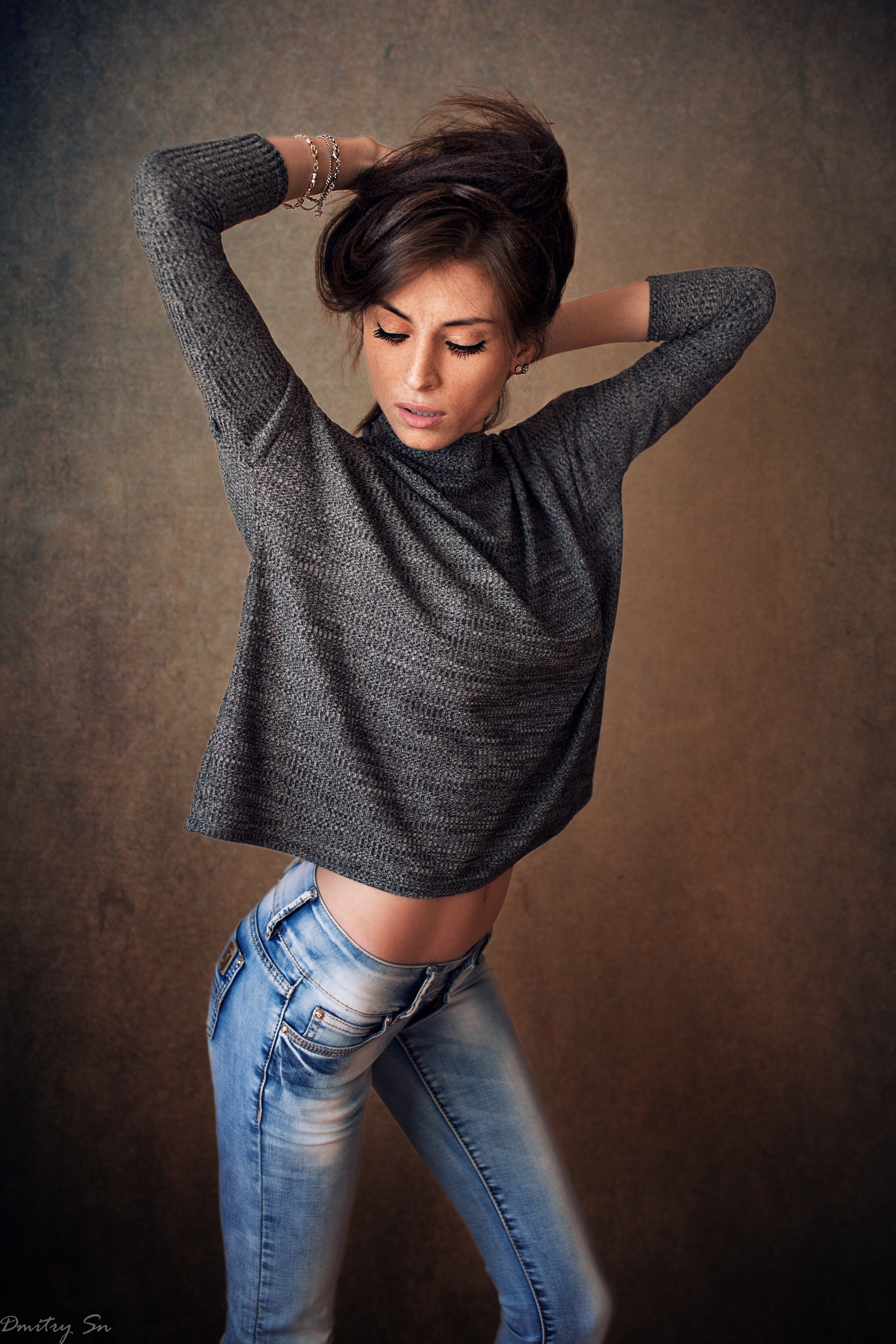 Портреты с Надеждой у окна для «себя»