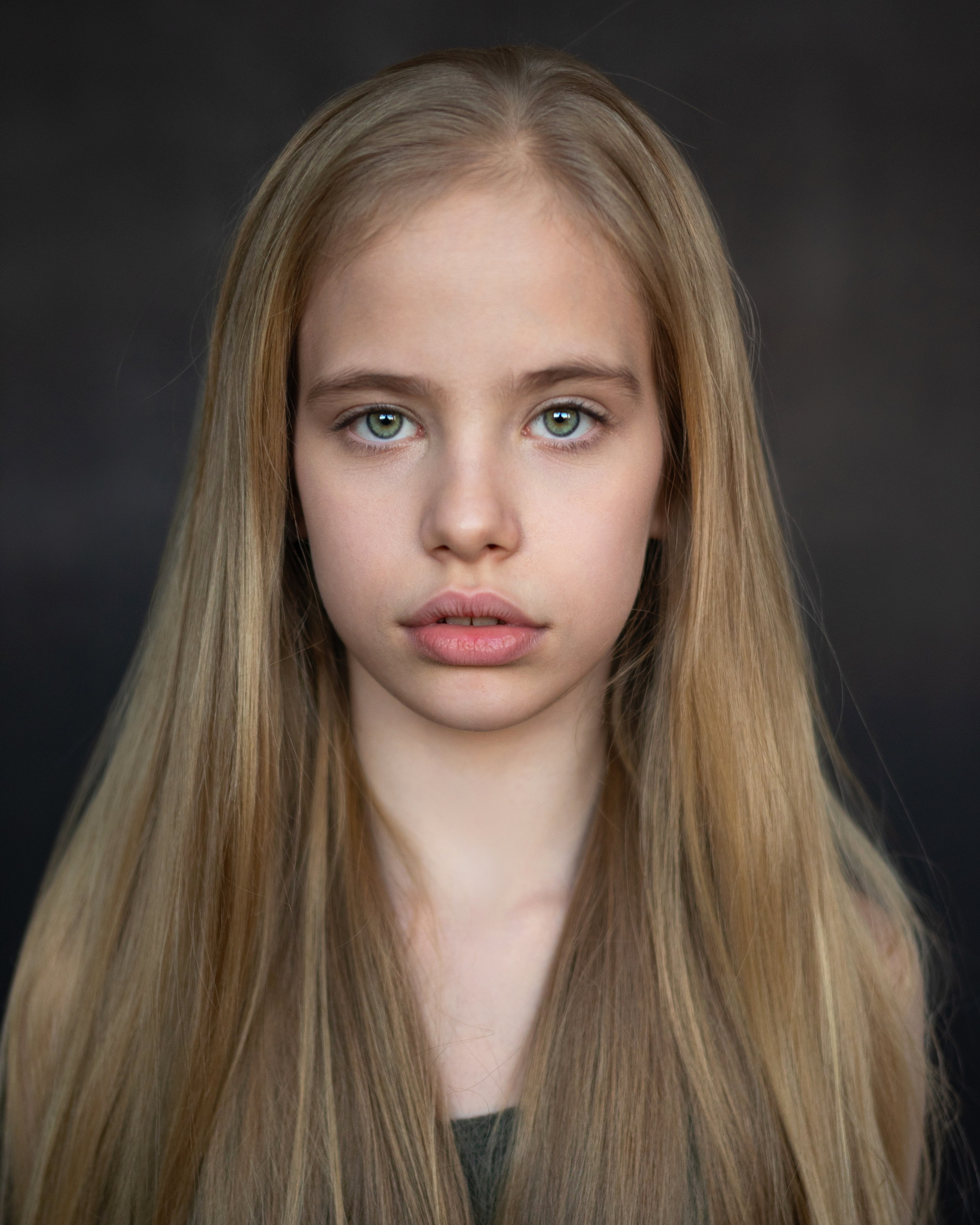 Портфолио_ Хэдшоты. Фотограф Москва Виктория Вишневская актерское / модельное портфолио