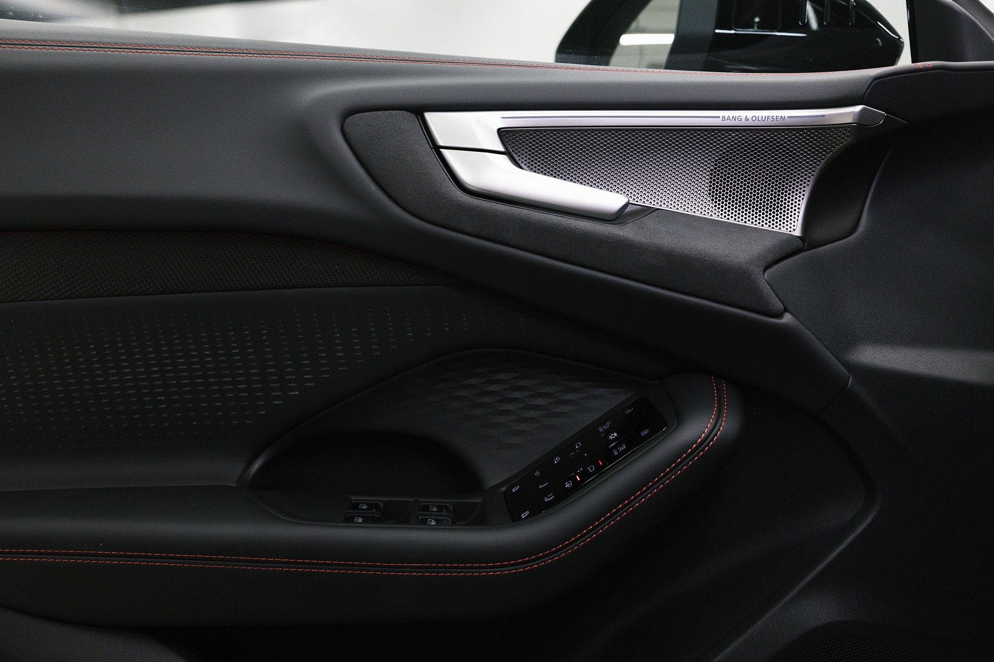 Audi A5  40 TFSI 2.0 quattro S tronic (204 л. с.). Автосалон «Х-Авто»