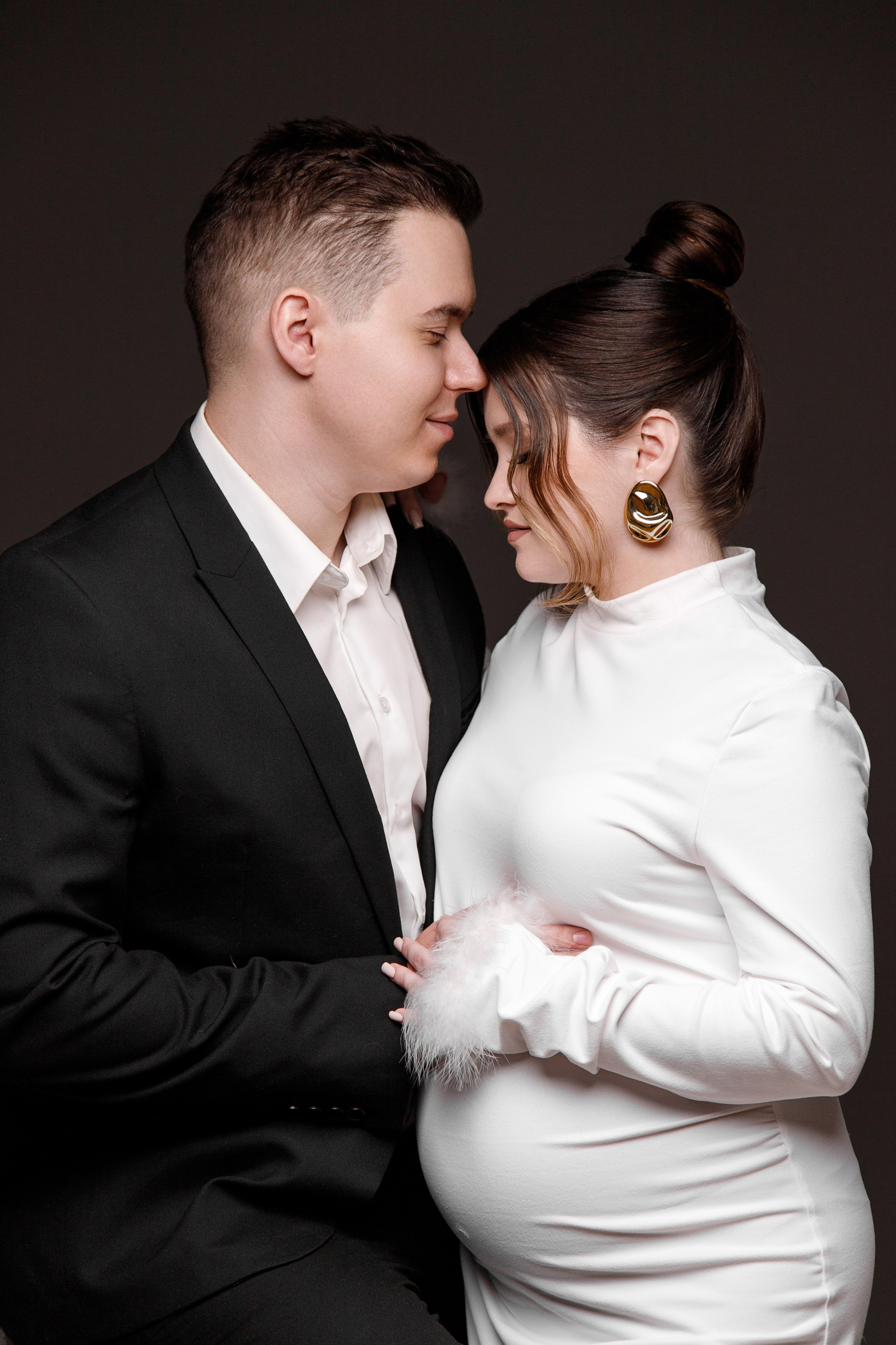 Девять месяцев до встречи с малышом, красивая фотосессия беременности. Фотограф Ольга Баранова