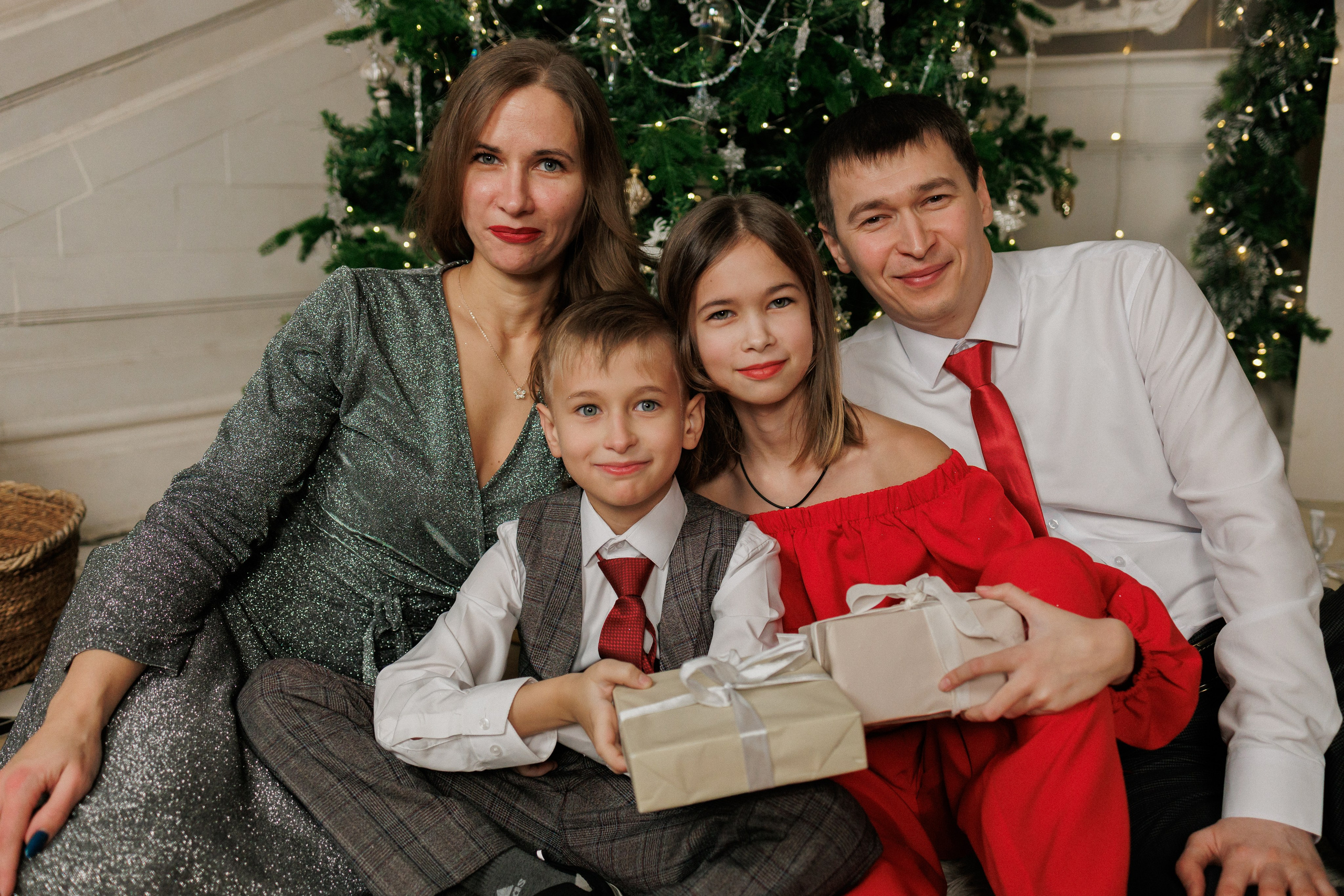 Семейная новогодняя фотосессия. Семейный фотограф г. Тюмень