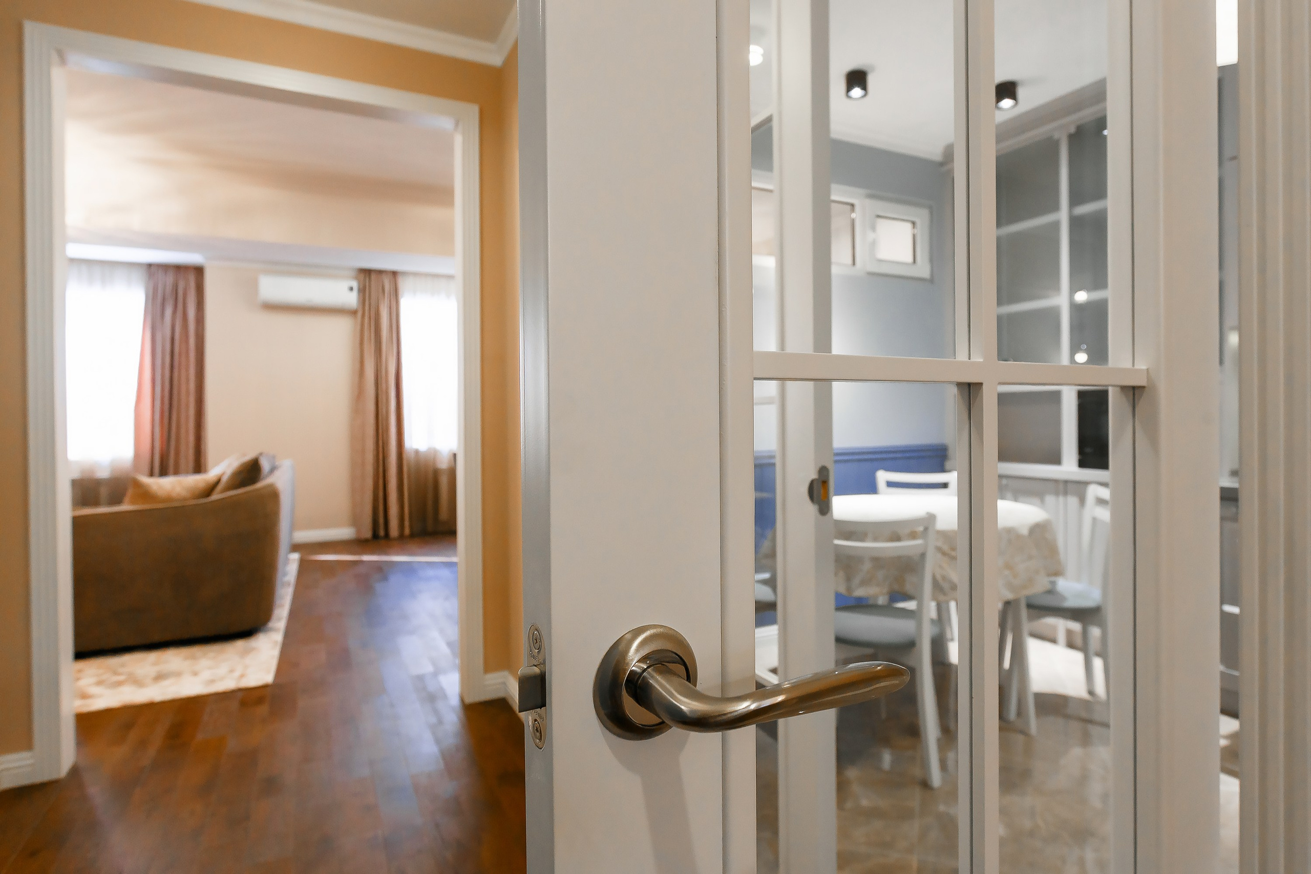 Central interior. Репортажный фотограф в Алмате Чумаков Георгий