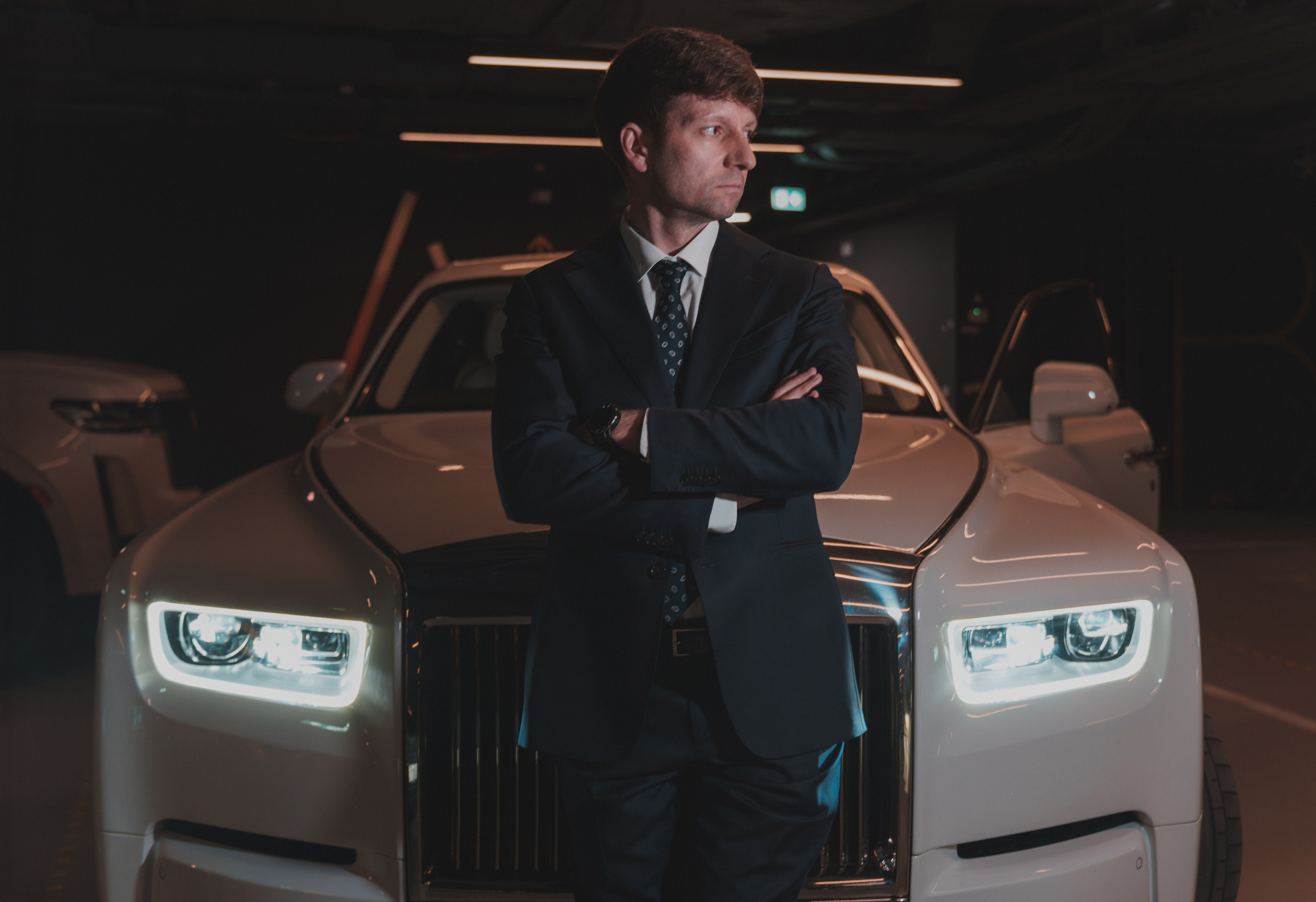 Бизнес фотосессия с Rolls-Royce Phantom и Cadillac Escalade