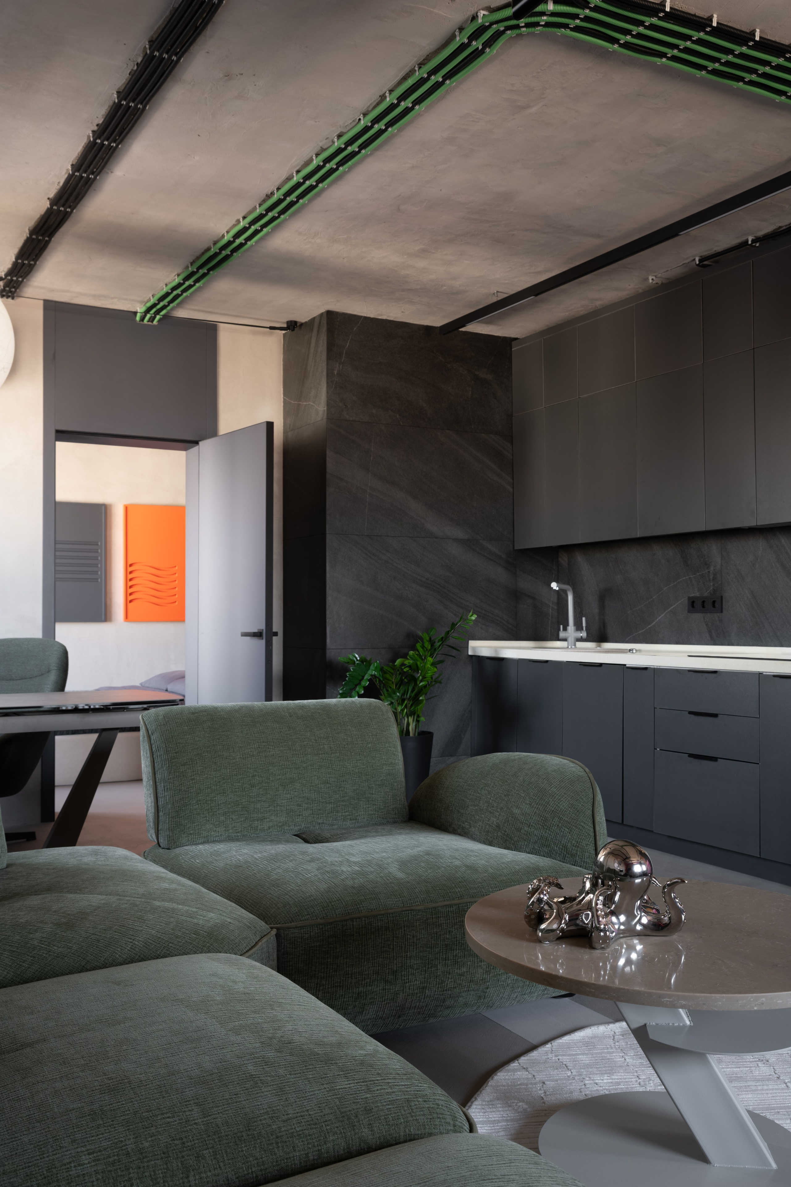 ЖК «Солнечный Квартал», 73 м². Room Design Studio