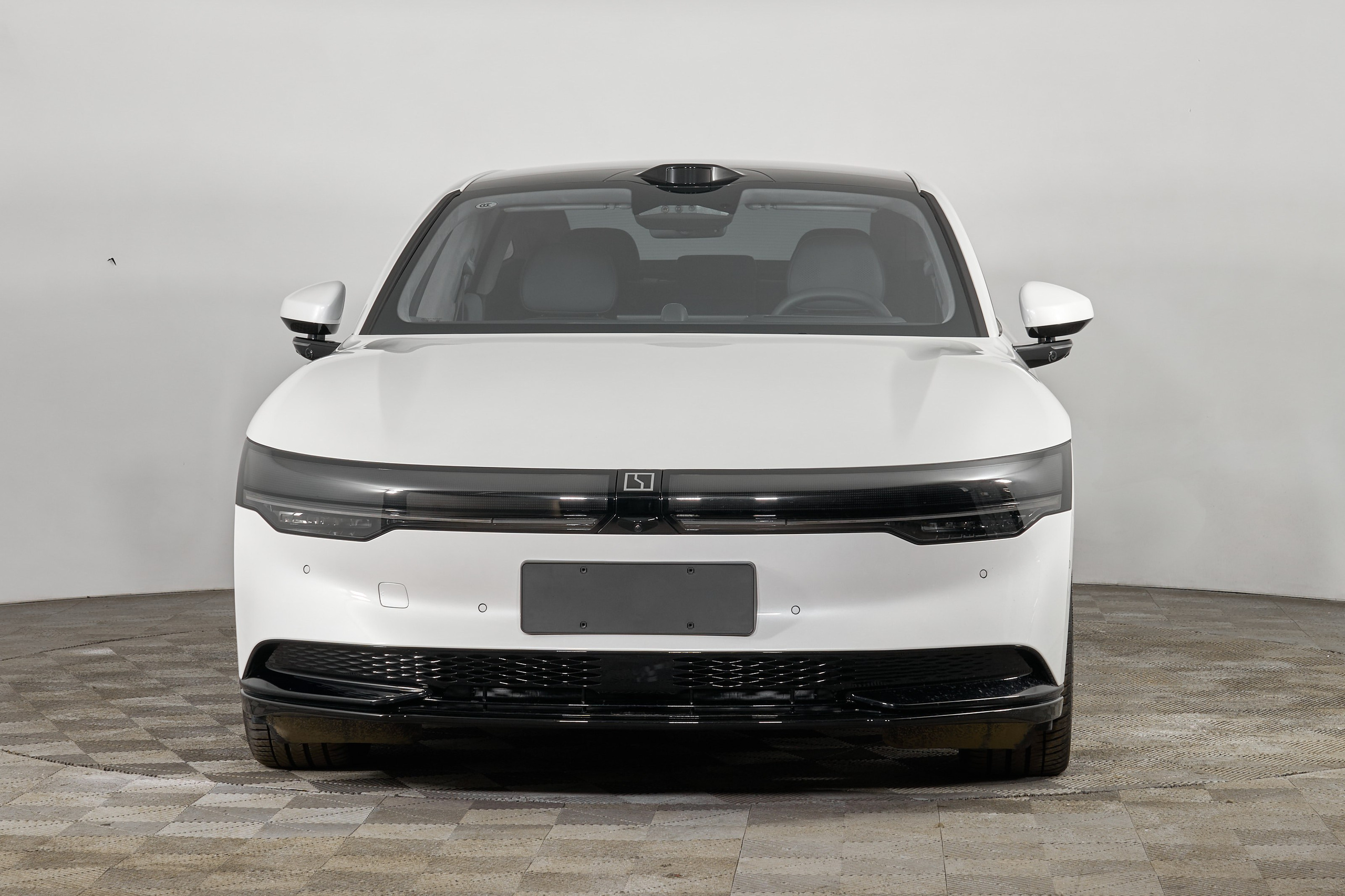 Zeekr 007_1. Фотограф Николай Прокофьев модельные тесты в Москве