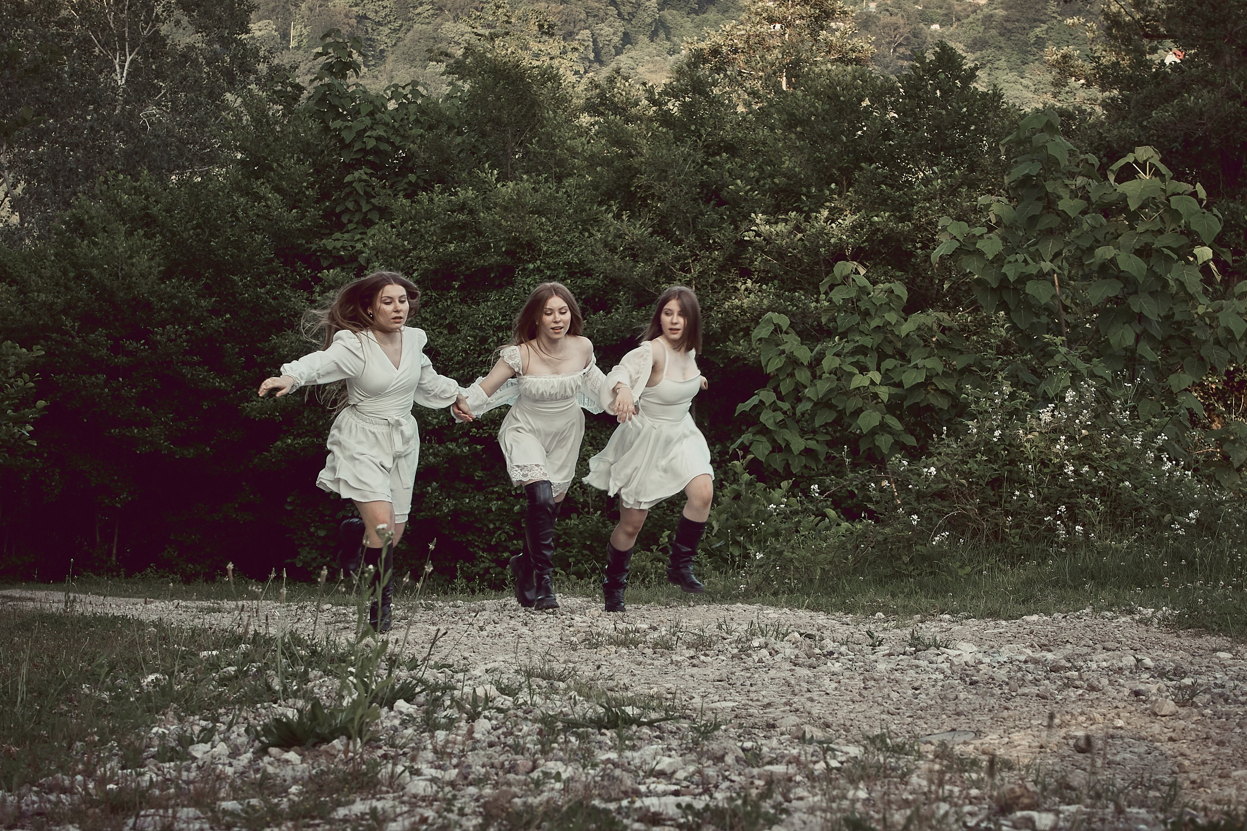 Фотосессия для трех сестер. Индивидуальный фотограф в Сочи Владимир Чудинов