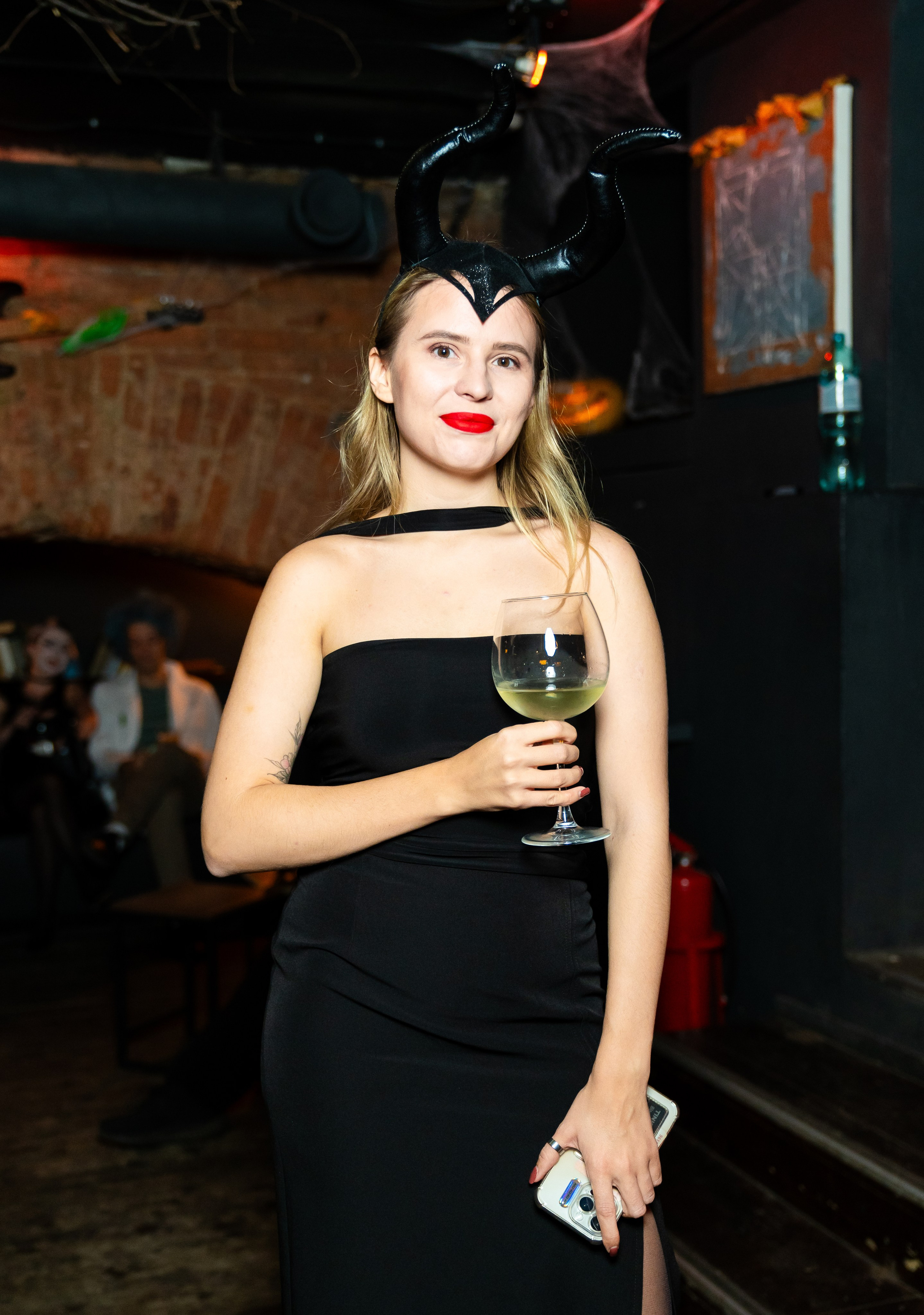 Helloween. Хэллоуин в баре Дебошир Санкт-Петербург. Halloween at the Debaser Bar in St. Petersburg. Хэллоуин в Санкт-Петербурге, бар Дебошир, хэллоуин, праздники