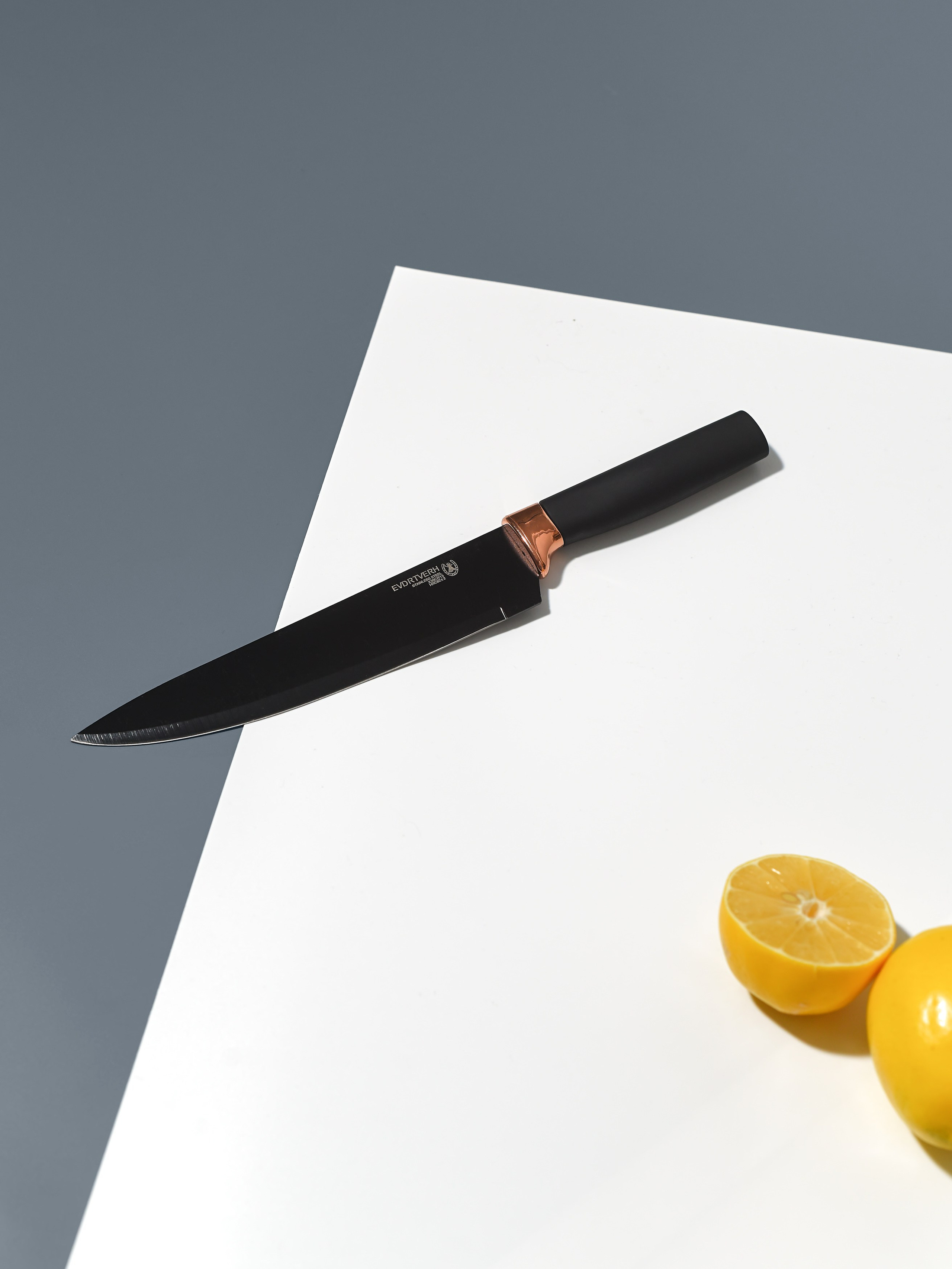 Ножи. Предметный фотограф, инфографика и видео в Санкт-Петербурге