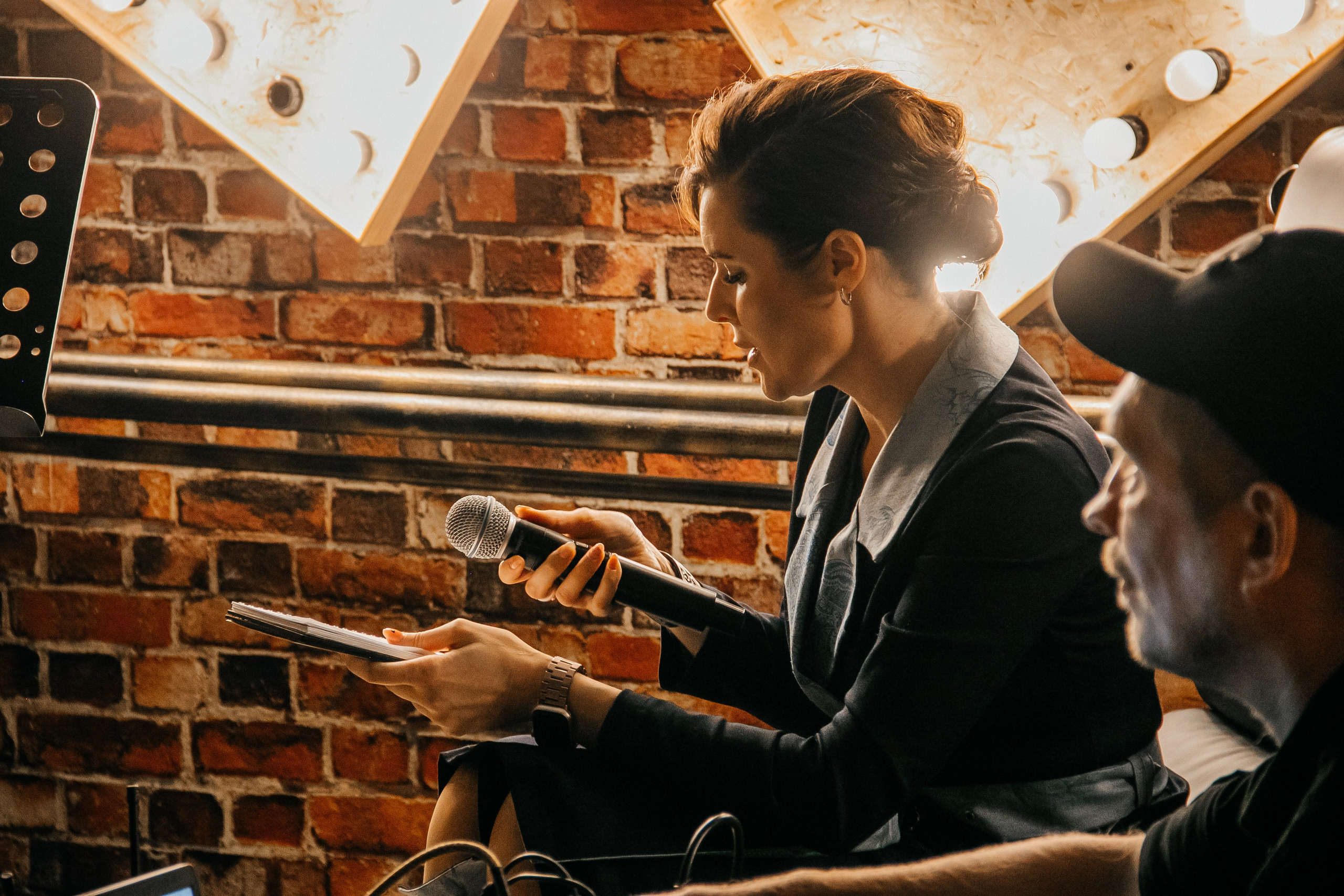 Отчетный концерт студентов вокального тренера Ксении Юрецкой 21.10.2023. Свадебный и семейный фотограф в Нижневартовске Татьяна Мартынова