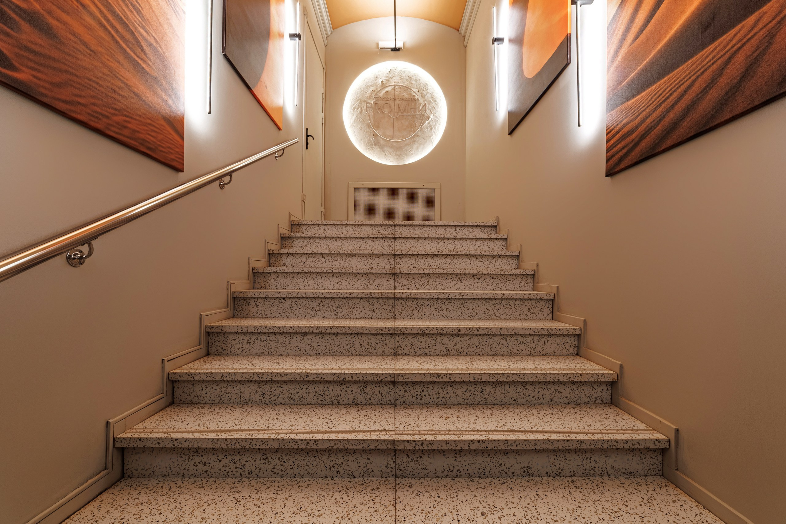 Студия массажа PRO.МНИ. Night2Day Санкт-Петербург