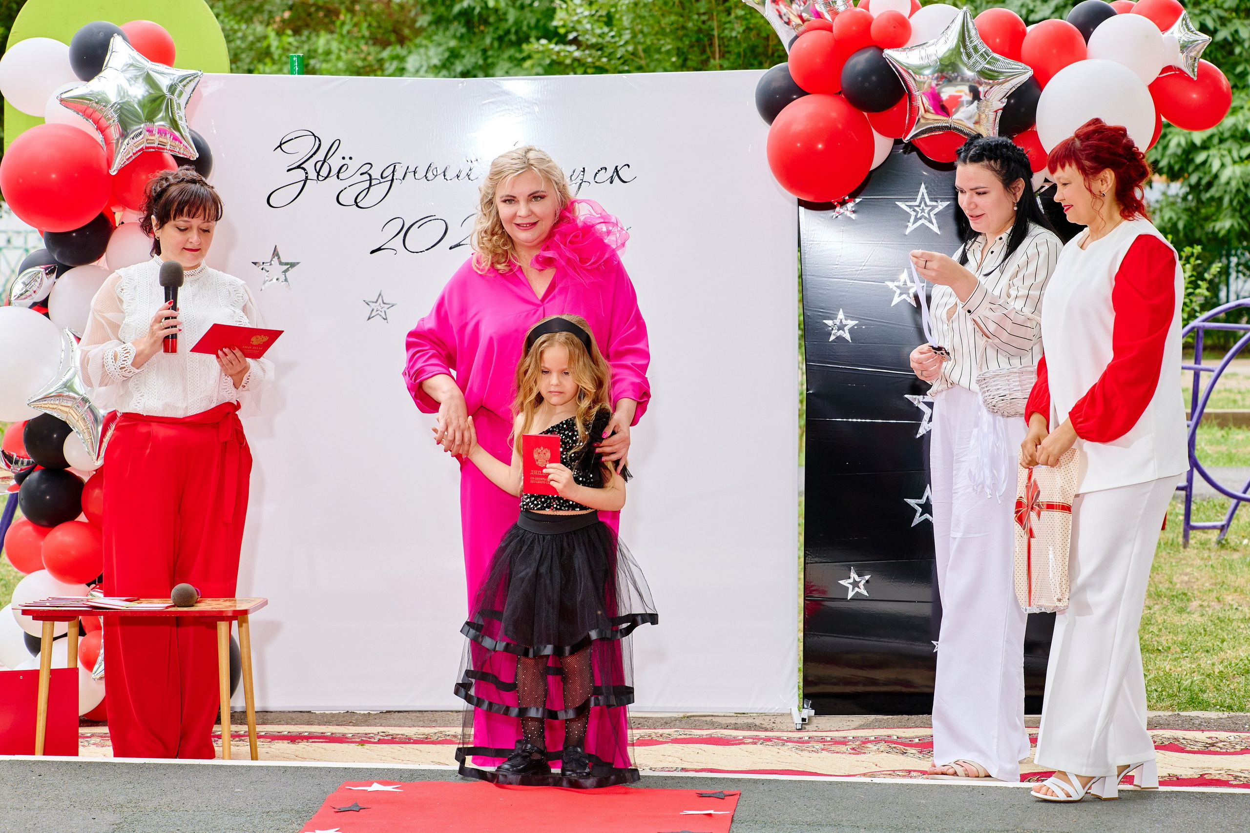 Выпускной 45 сад. Фотограф Выпускные альбомы Таганрог Сергей Коробченко