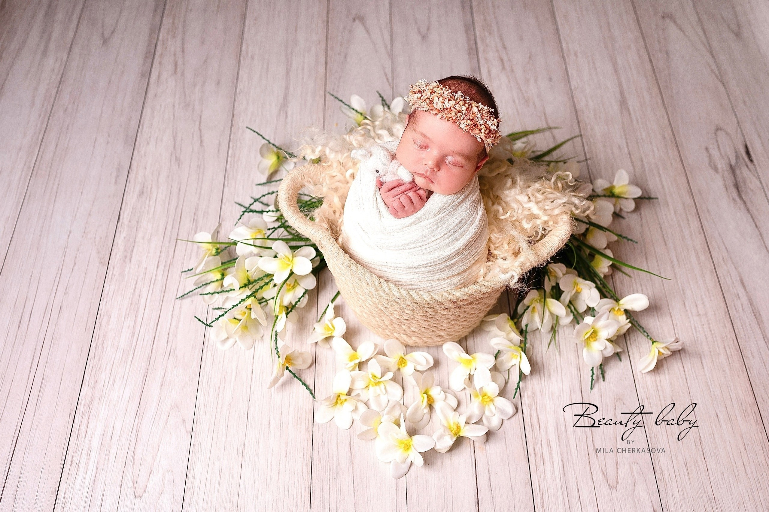 NEWBORN. Главная