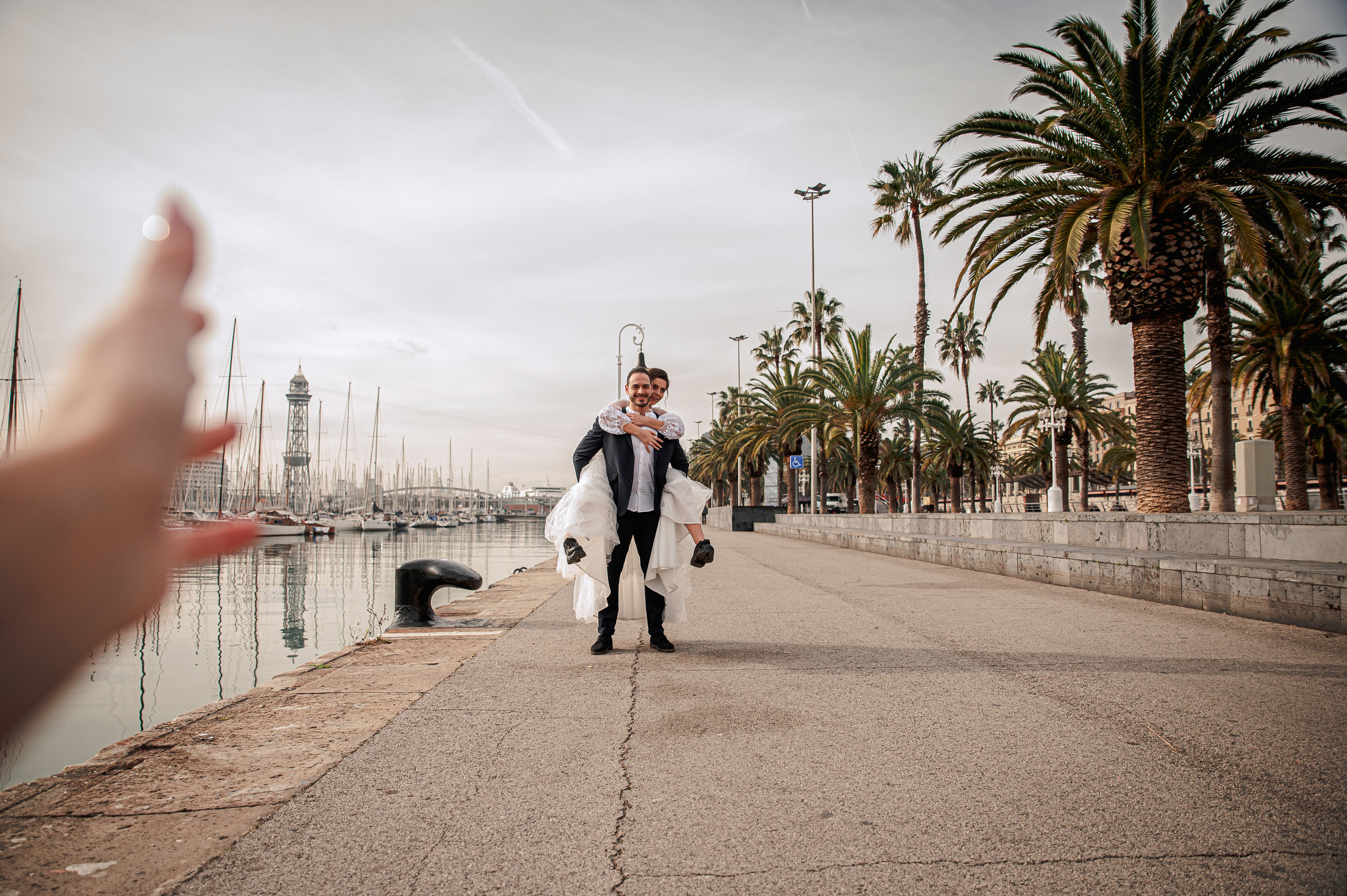 Выездная регистрация в Барселоне. Свадебный и семейный фотограф в Москве и Европе Евгения Амелина