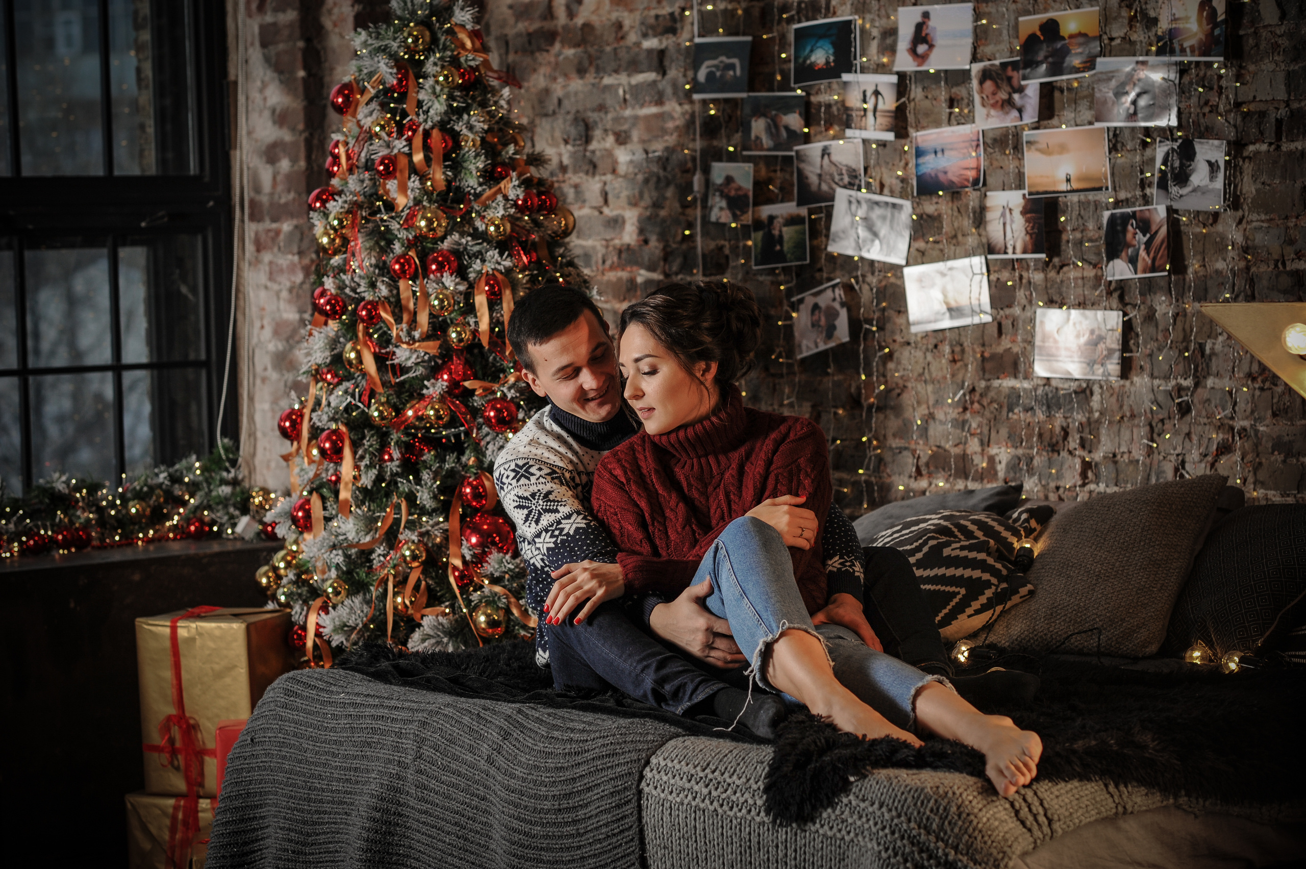 Новогодгняя фотосессия парня и девушки. Свадебный и семейный фотограф в Москве и Европе Евгения Амелина