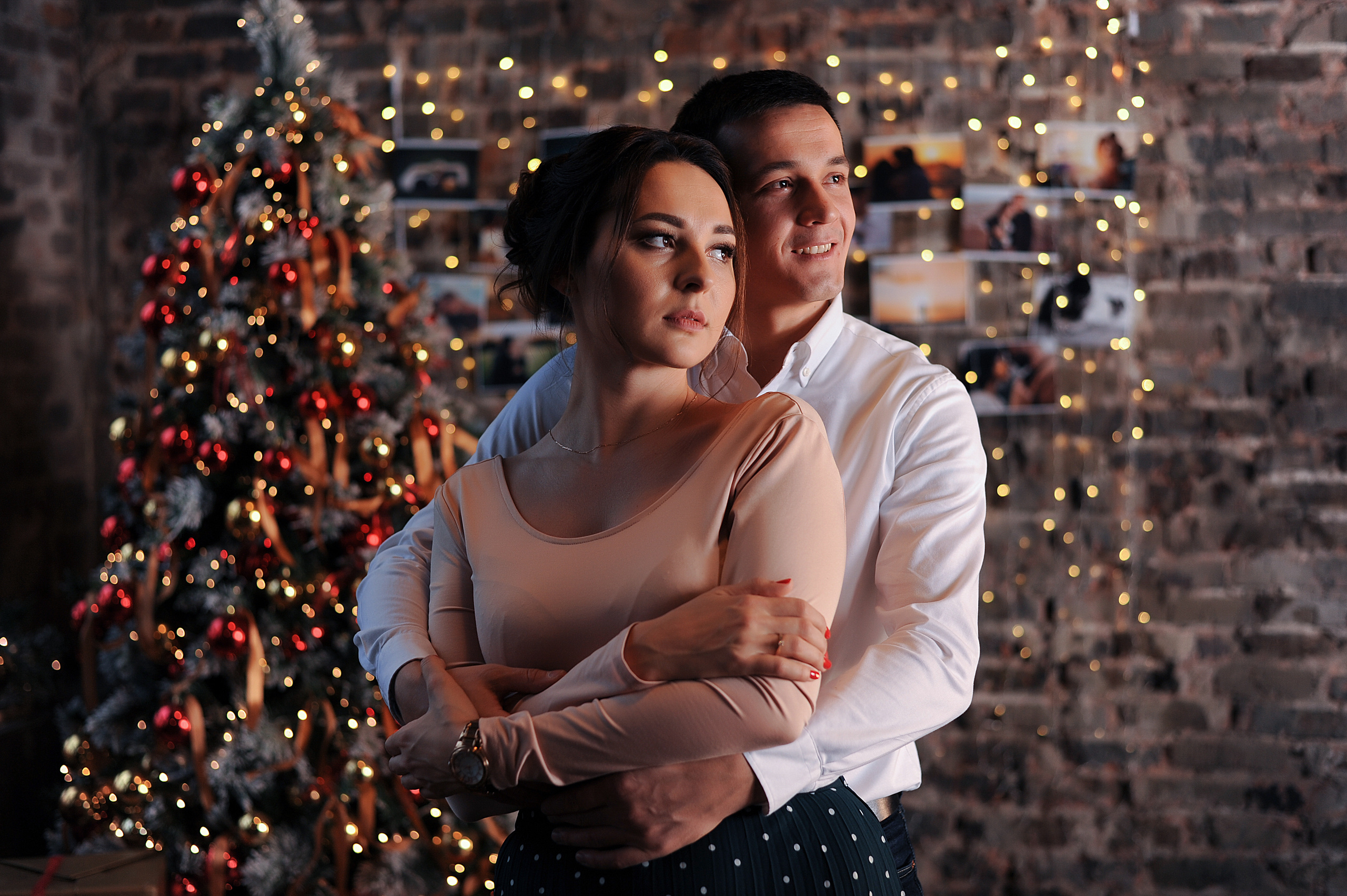Новогодгняя фотосессия парня и девушки. Свадебный и семейный фотограф в Москве и Европе Евгения Амелина