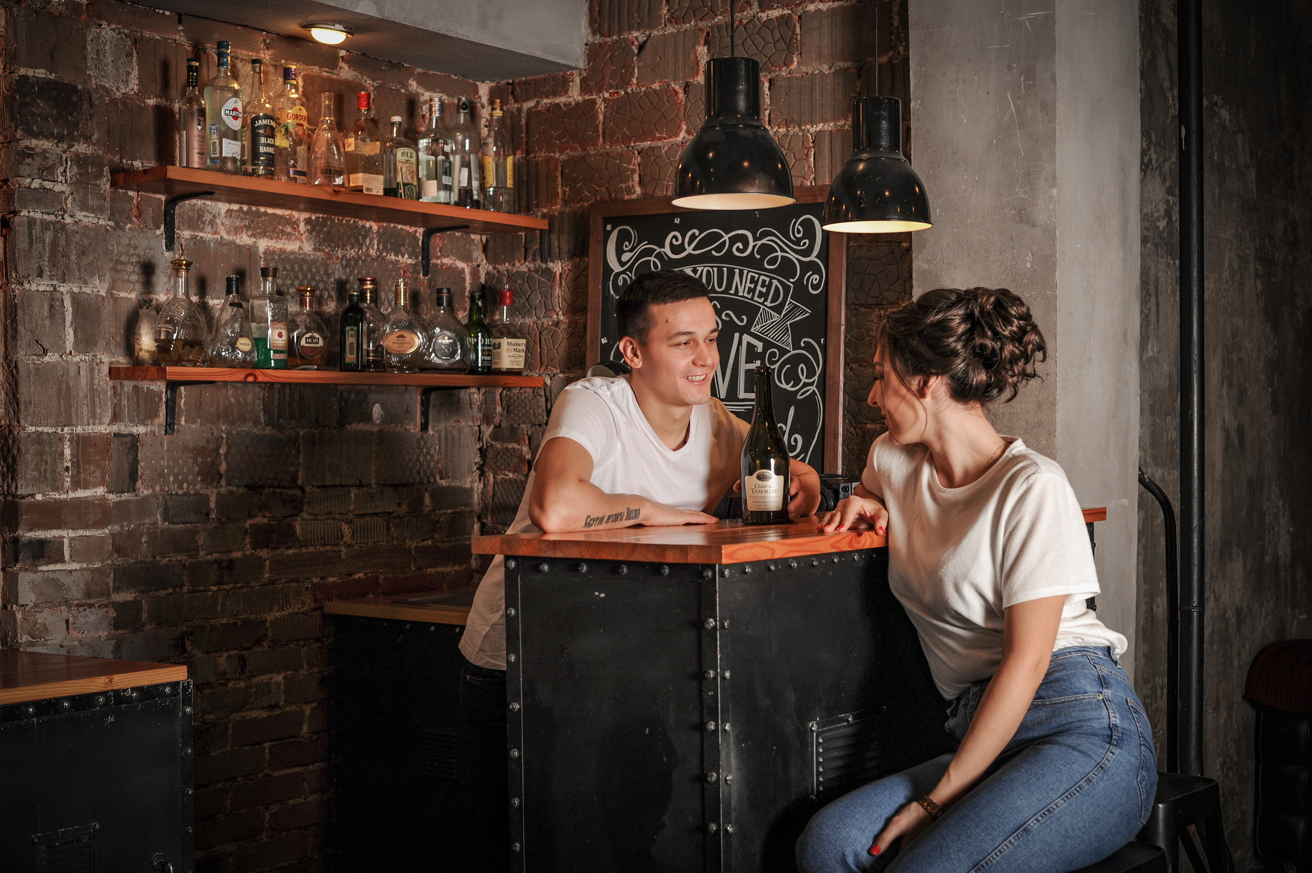 В баре. Свадебный и семейный фотограф в Москве и Европе Евгения Амелина